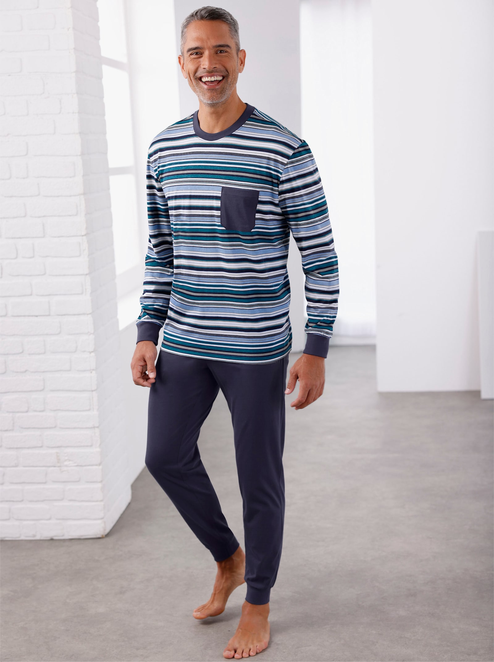 Pyžamo s elastickými náplety - nebesky modrá-námořnická modrá-proužek