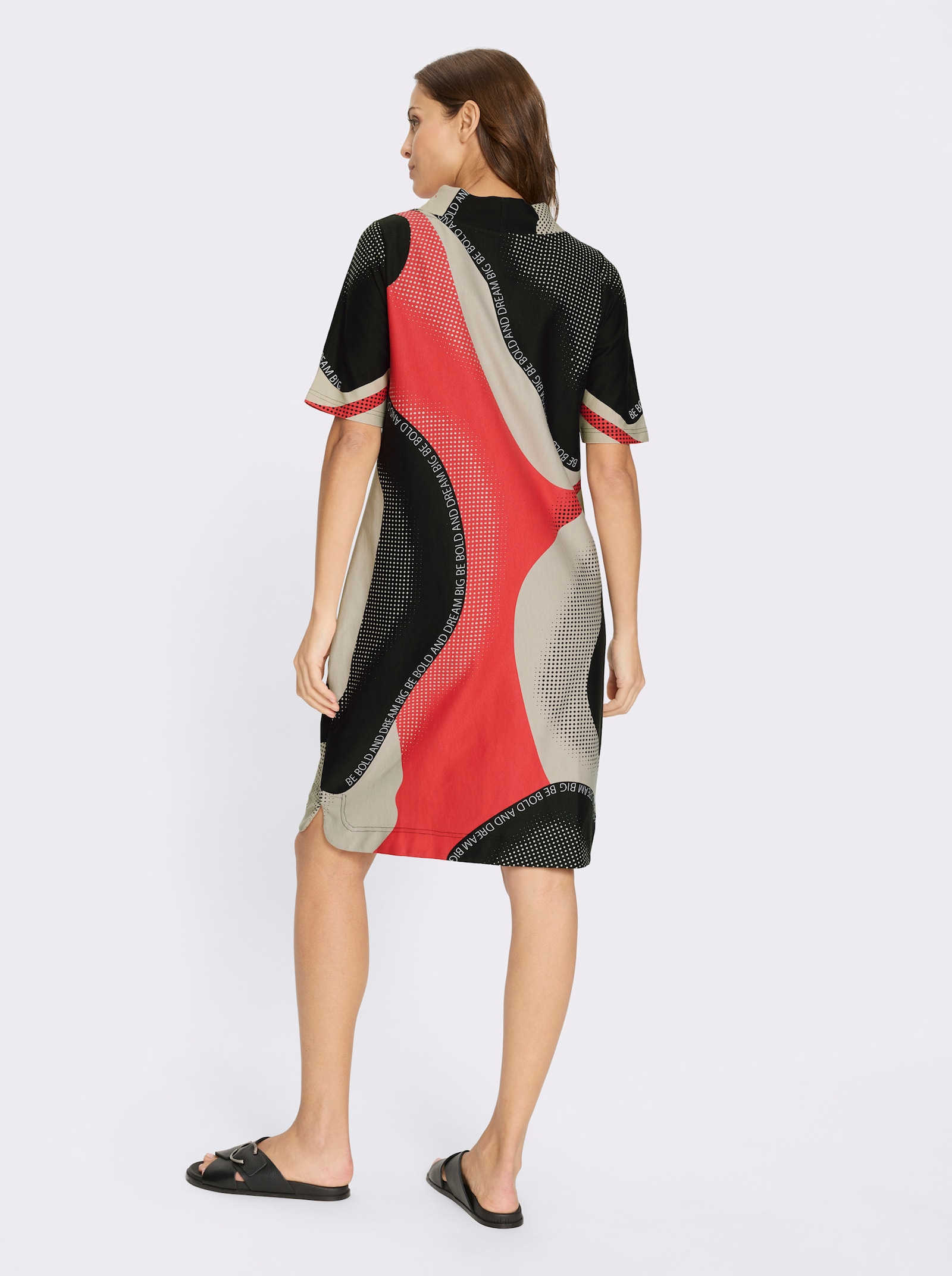 Sweatkleid mit seitlichen Taschen - erdbeere-schwarz-bedruckt