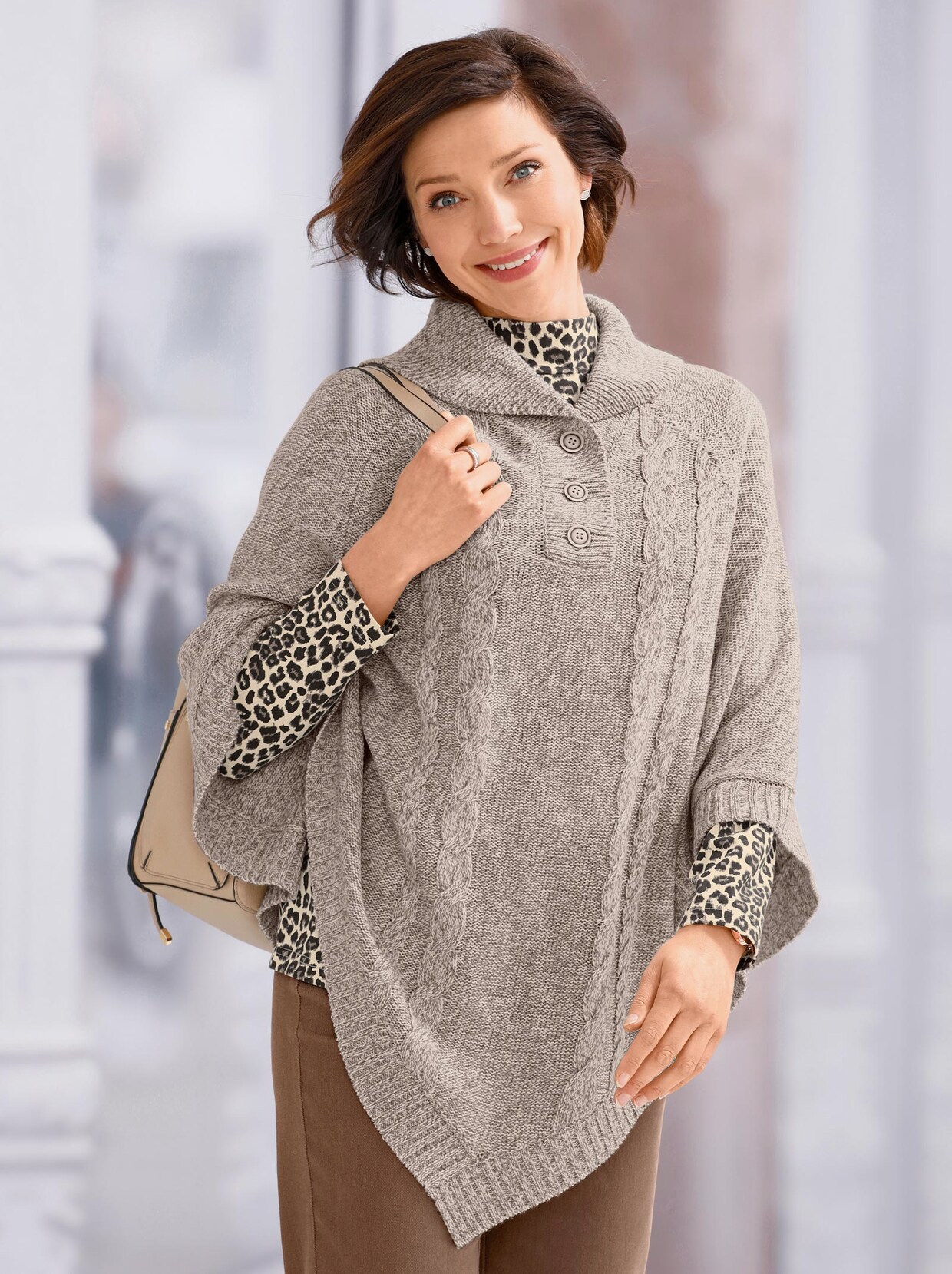 Strickponcho - taupe-meliert