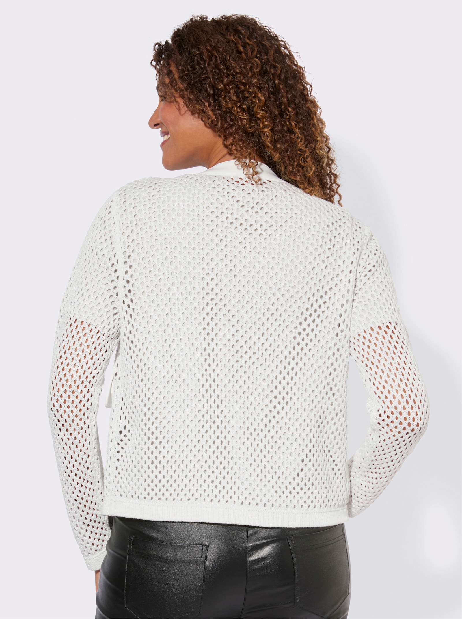 Ajourstrickjacke mit Glanzgarn-Akzenten - weiß