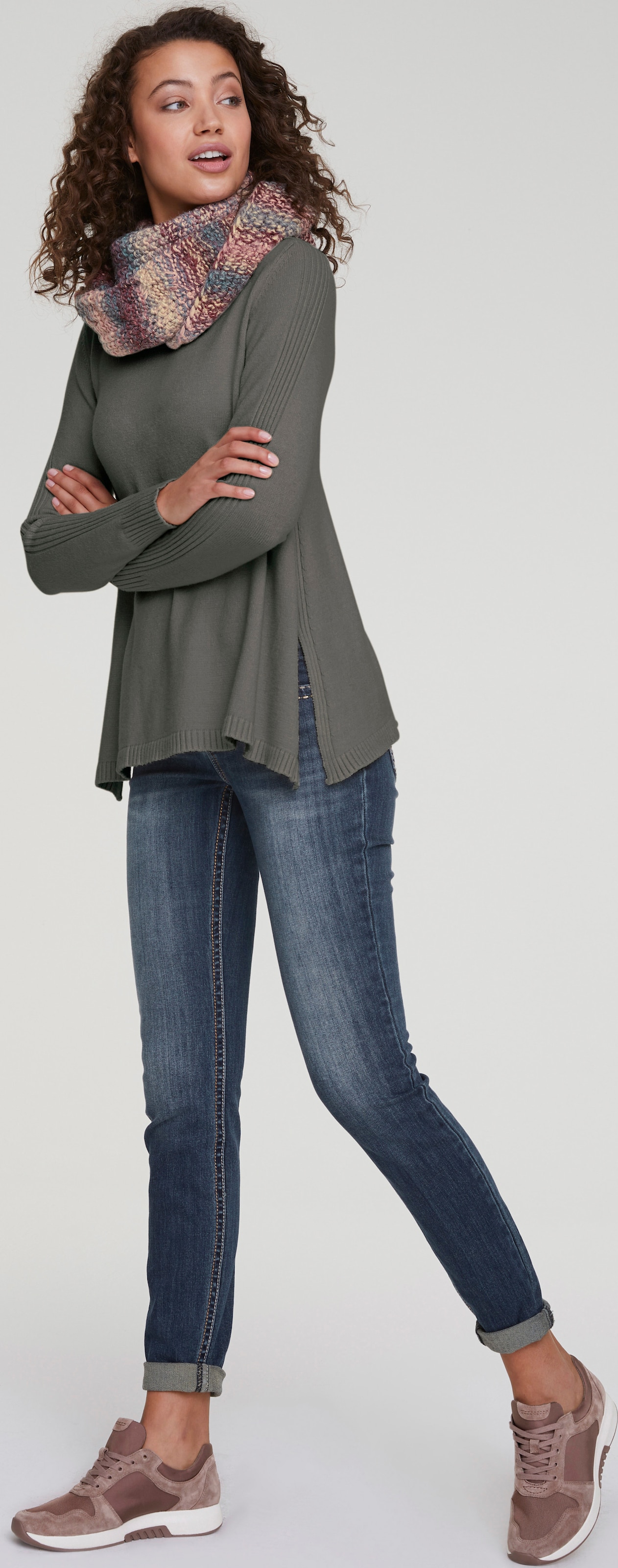 heine Longpullover mit großzügigem Rundhals-Ausschnitt - oliv