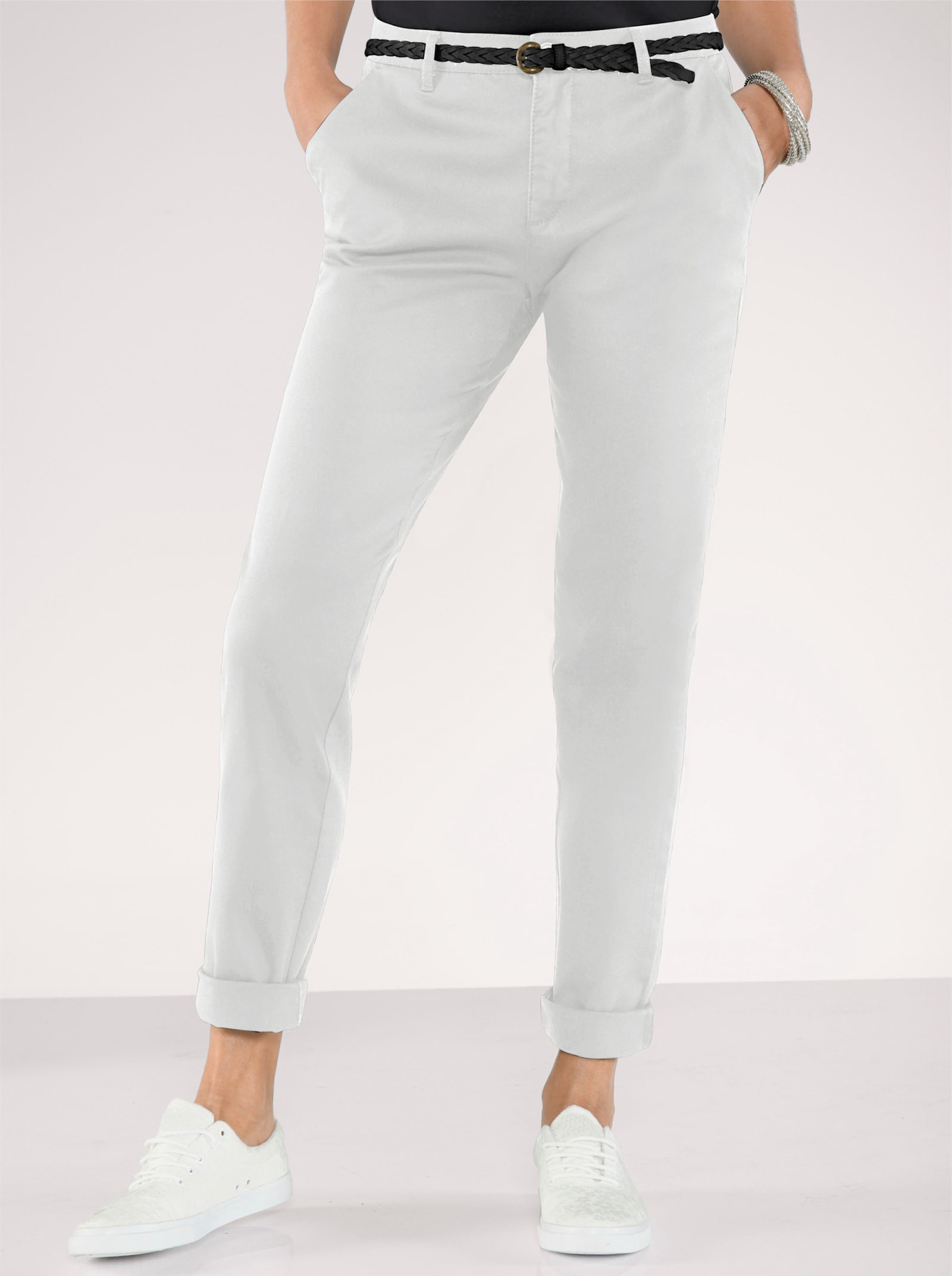  Boyfriend-Hose mit Gürtelschlaufen - weiss