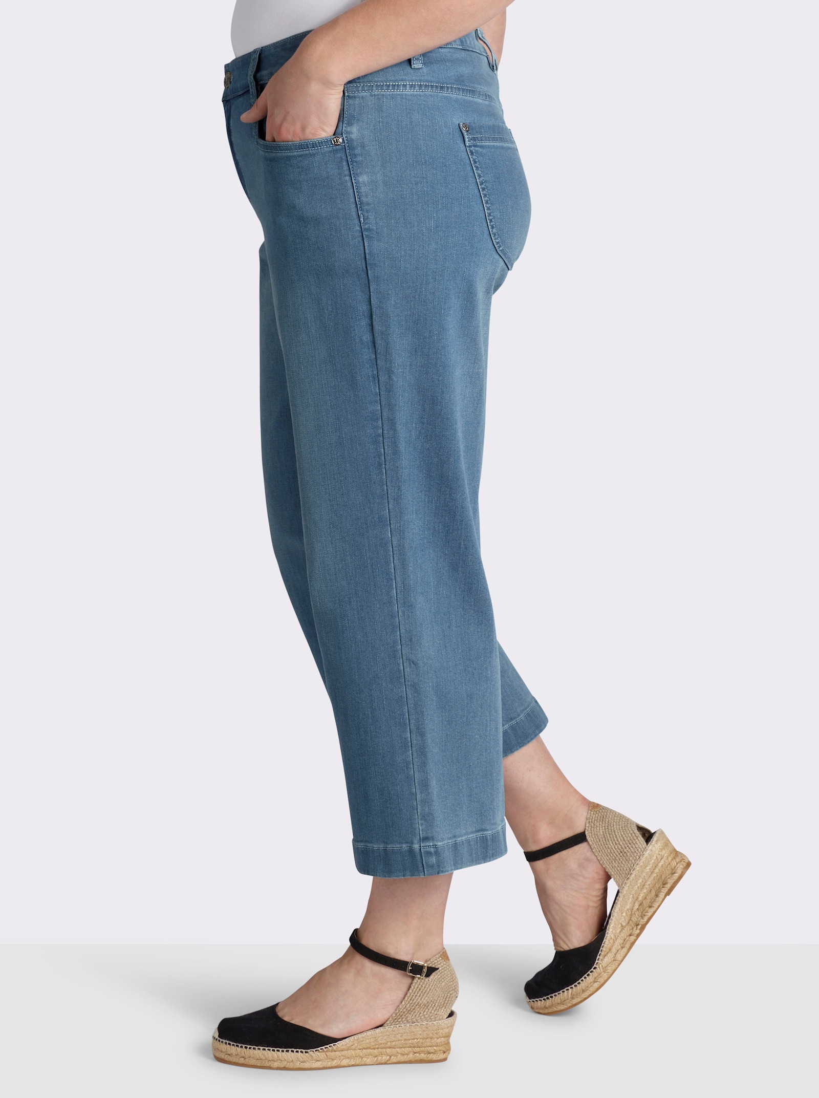 sheego 7/8-Jeans mit weitem Bein - blue-bleached