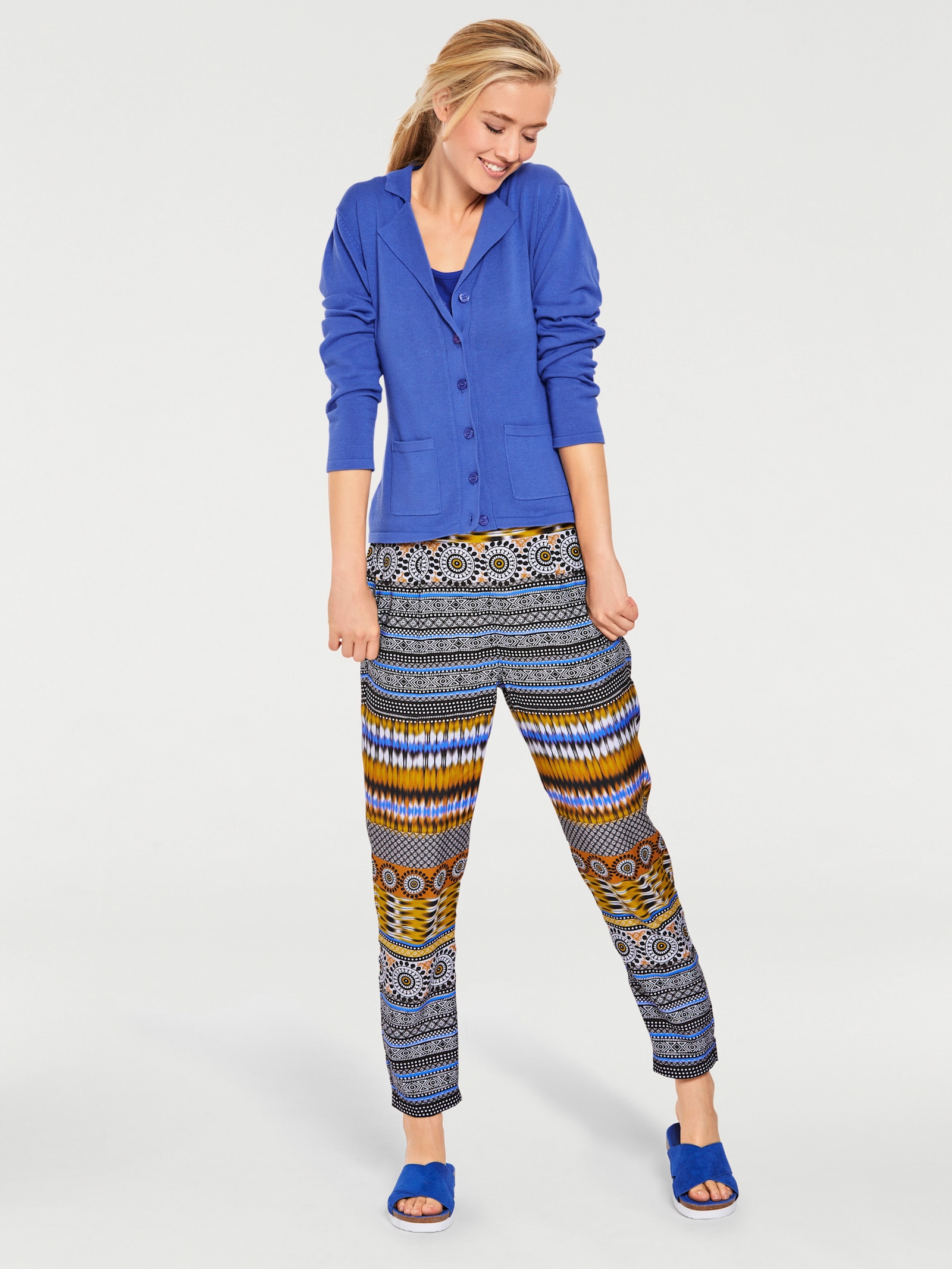 heine Jemně pletený kabátek s fazonkovým límcem - královská modrá