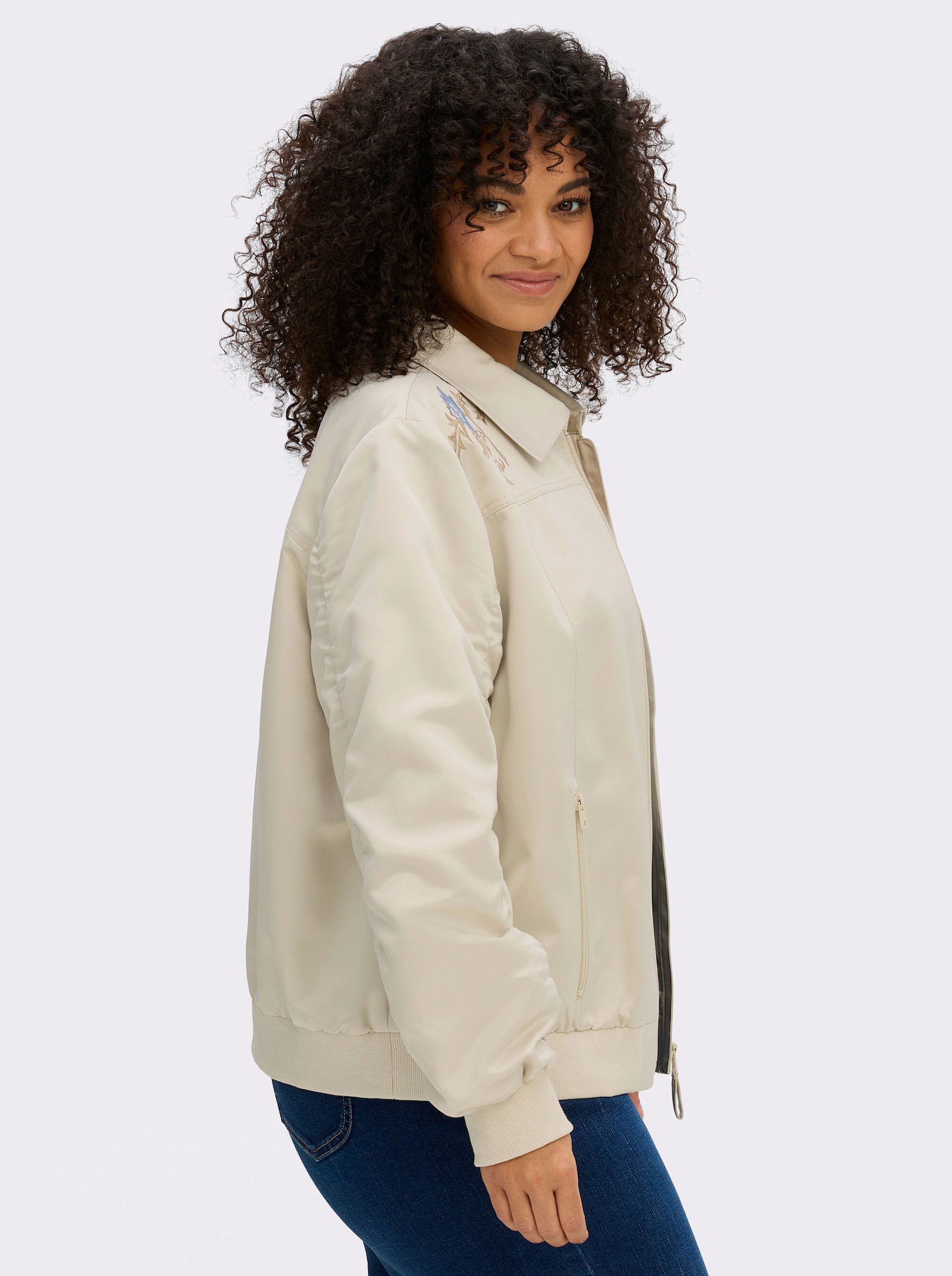sheego Blouson met vrouwelijke details - zand