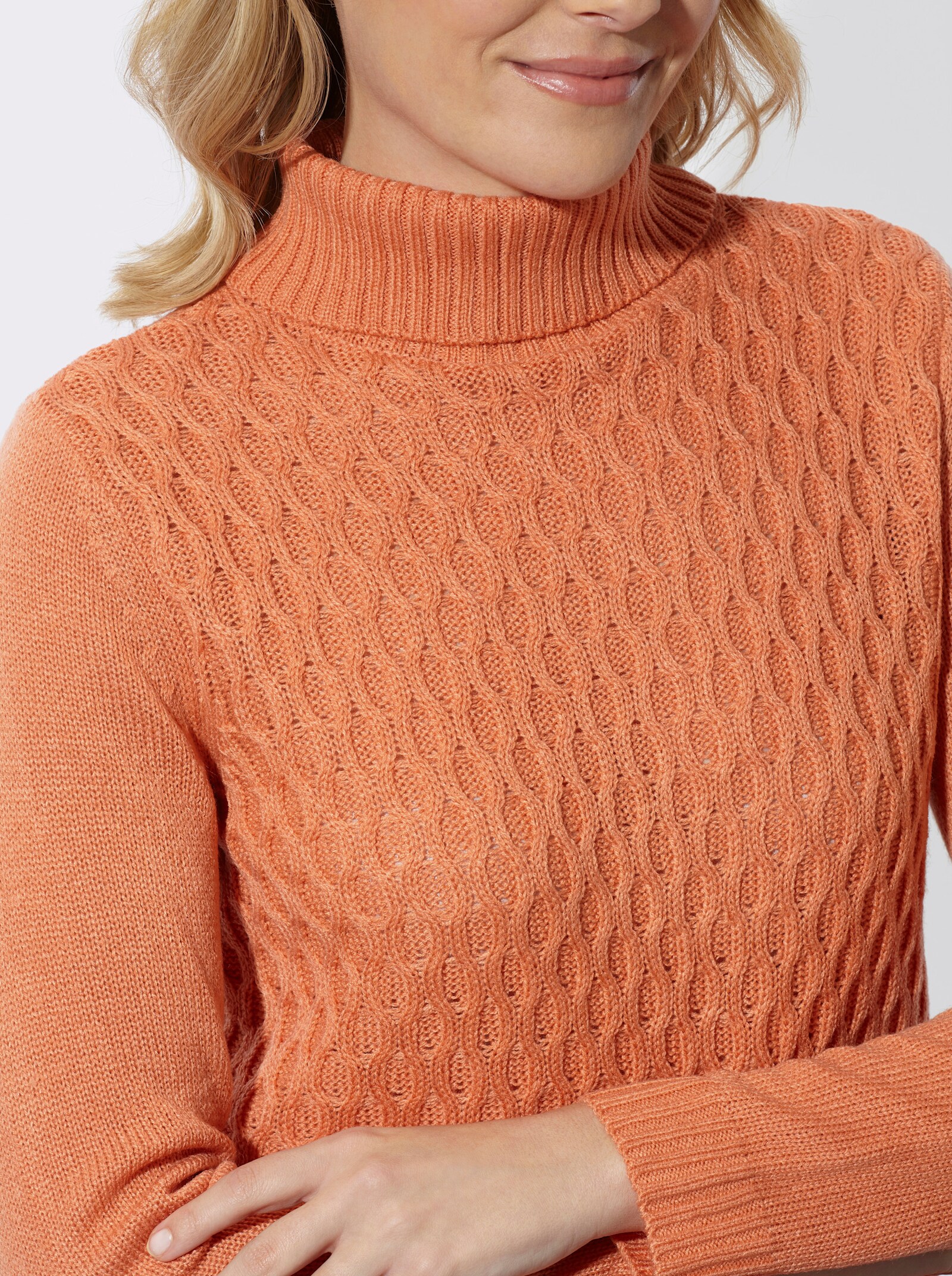 Rollkragenpullover mit Strickmuster - papaya