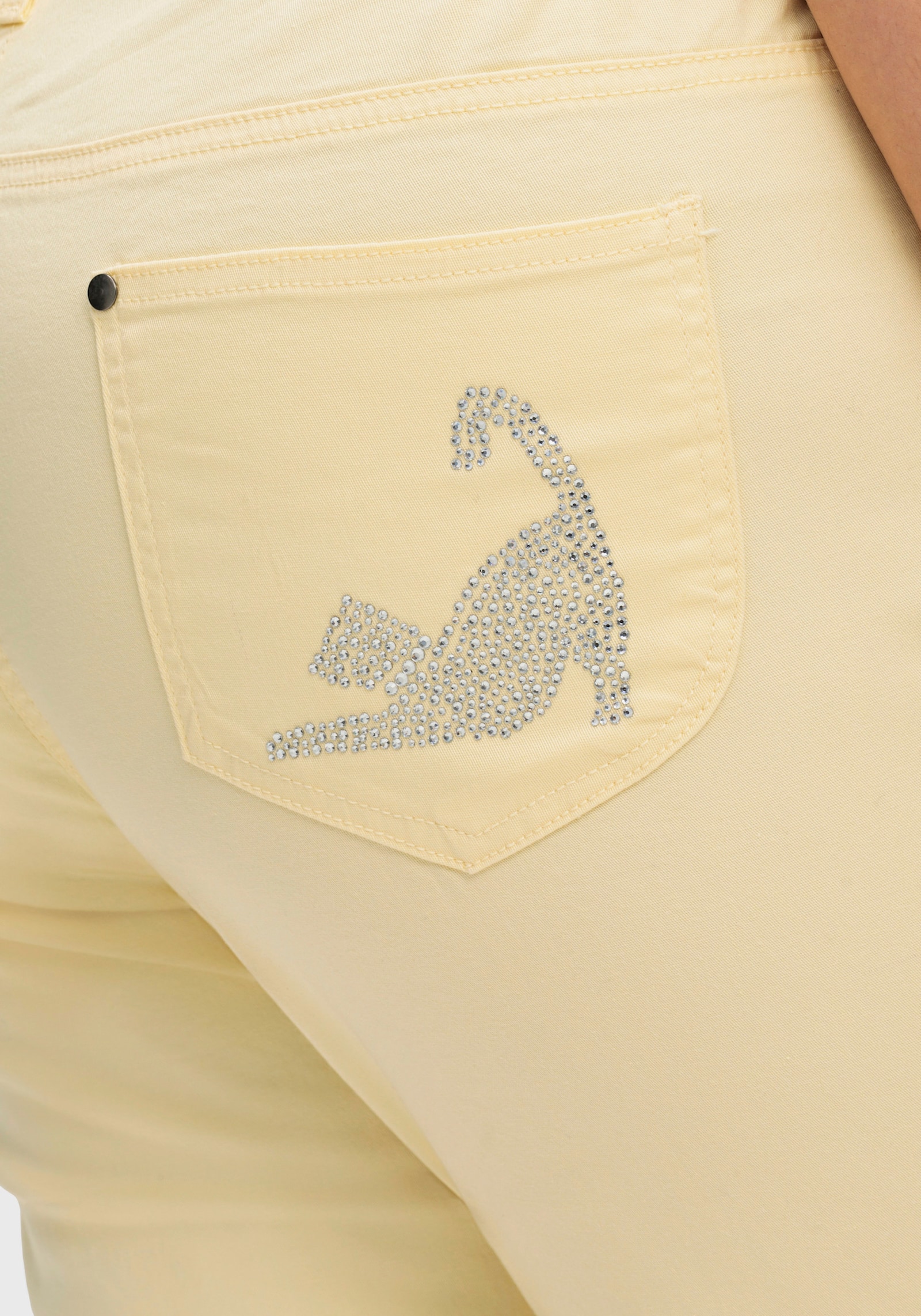 Caprijeans mit glitzerndem Katzenmotiv - vanillegelb