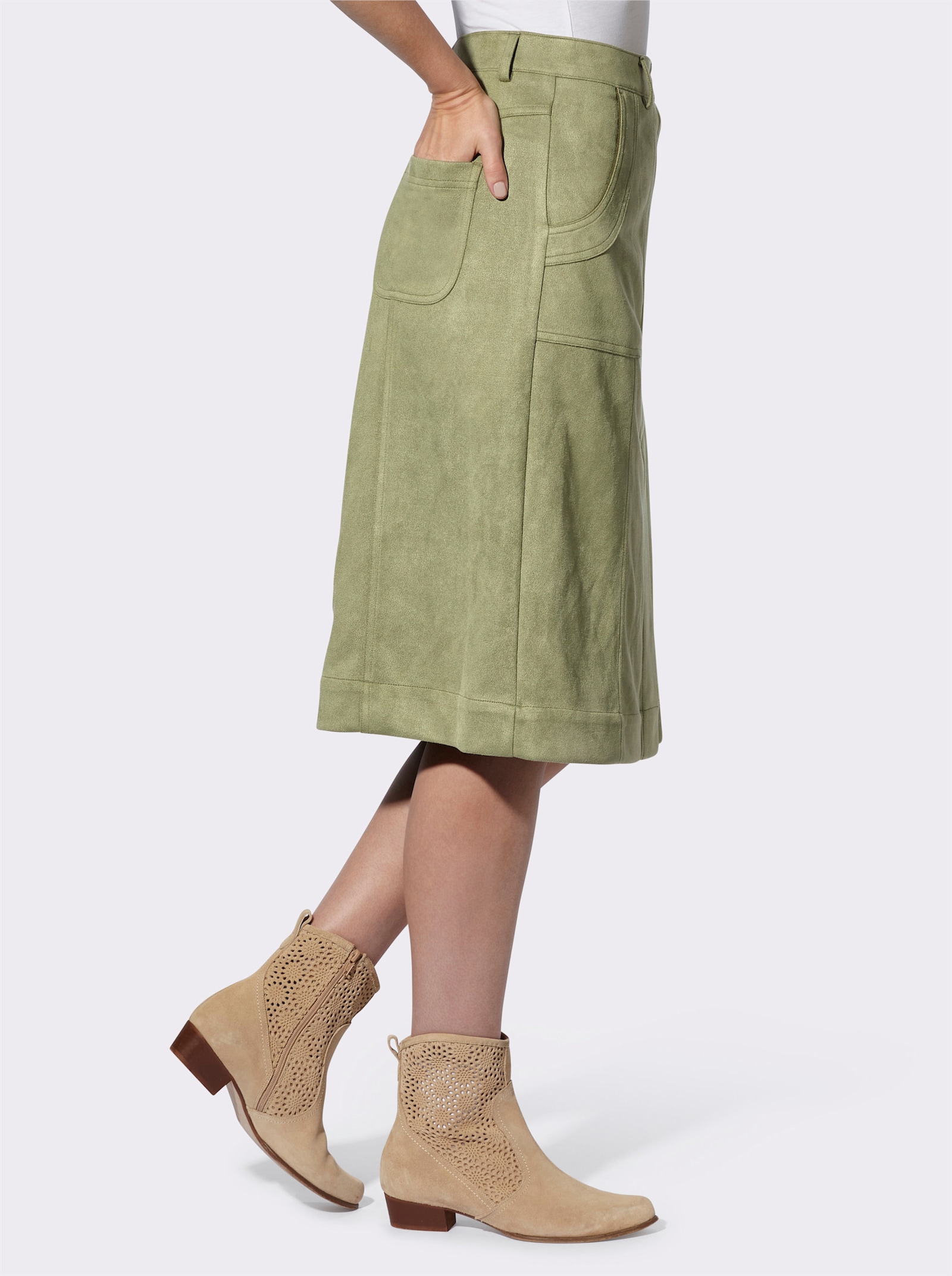 Lederimitatrock mit goldfarbenen Knöpfen - schilf