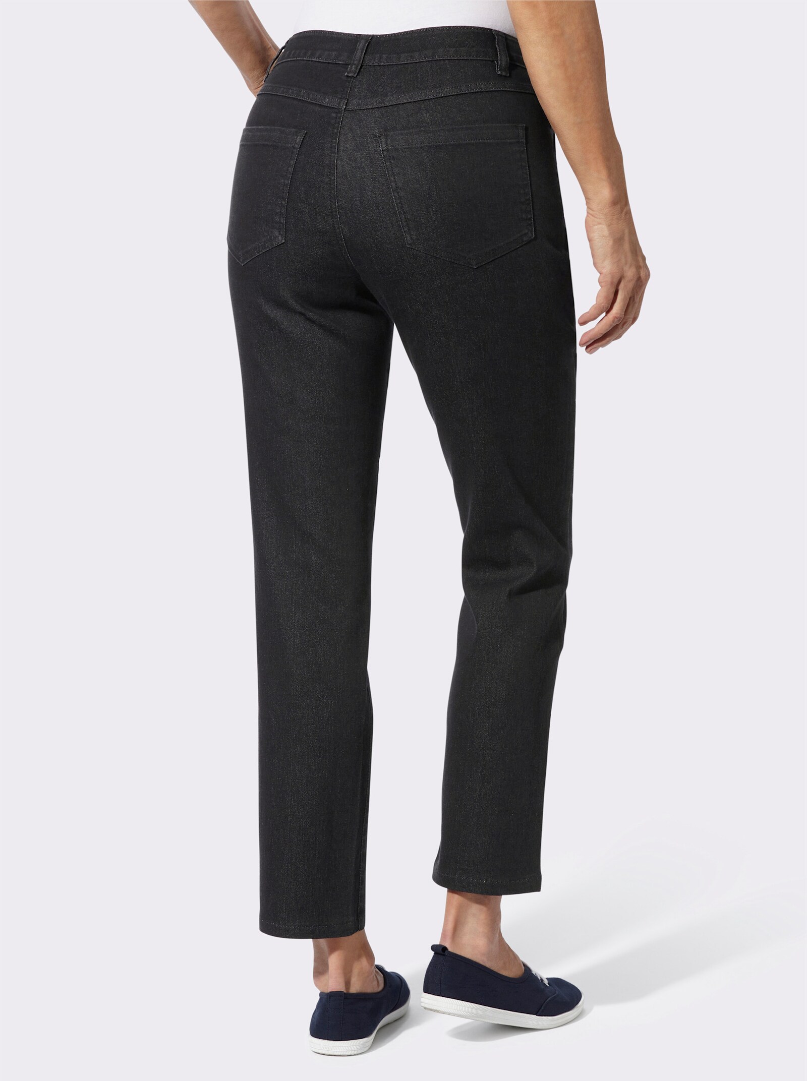 Jeans in gerader Schnittführung - graphit-denim