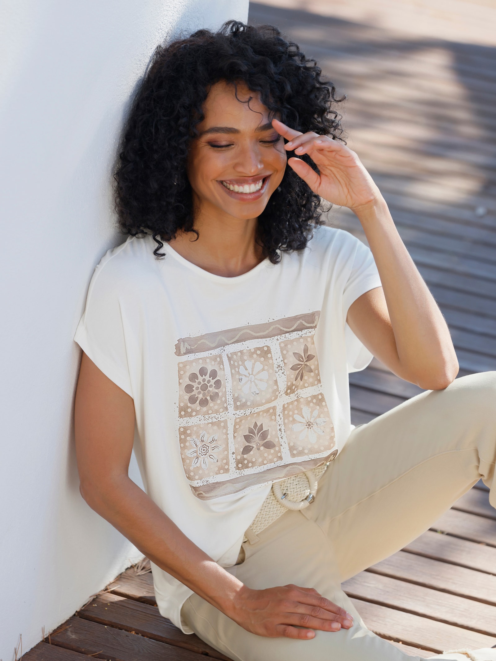 heine Kurzarmshirt mit Blüten-Frontprint - ecru-taupe-bedruckt