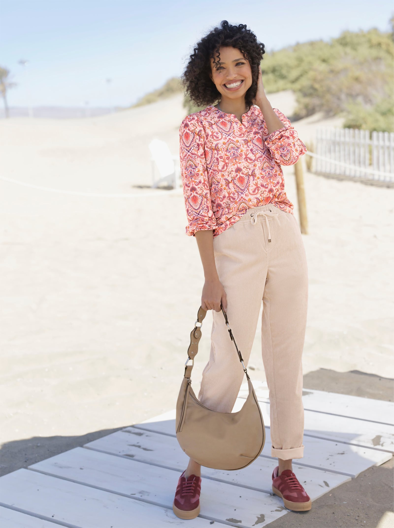 heine T-shirt avec motif imprimé - café au lait-bruyère imprimé