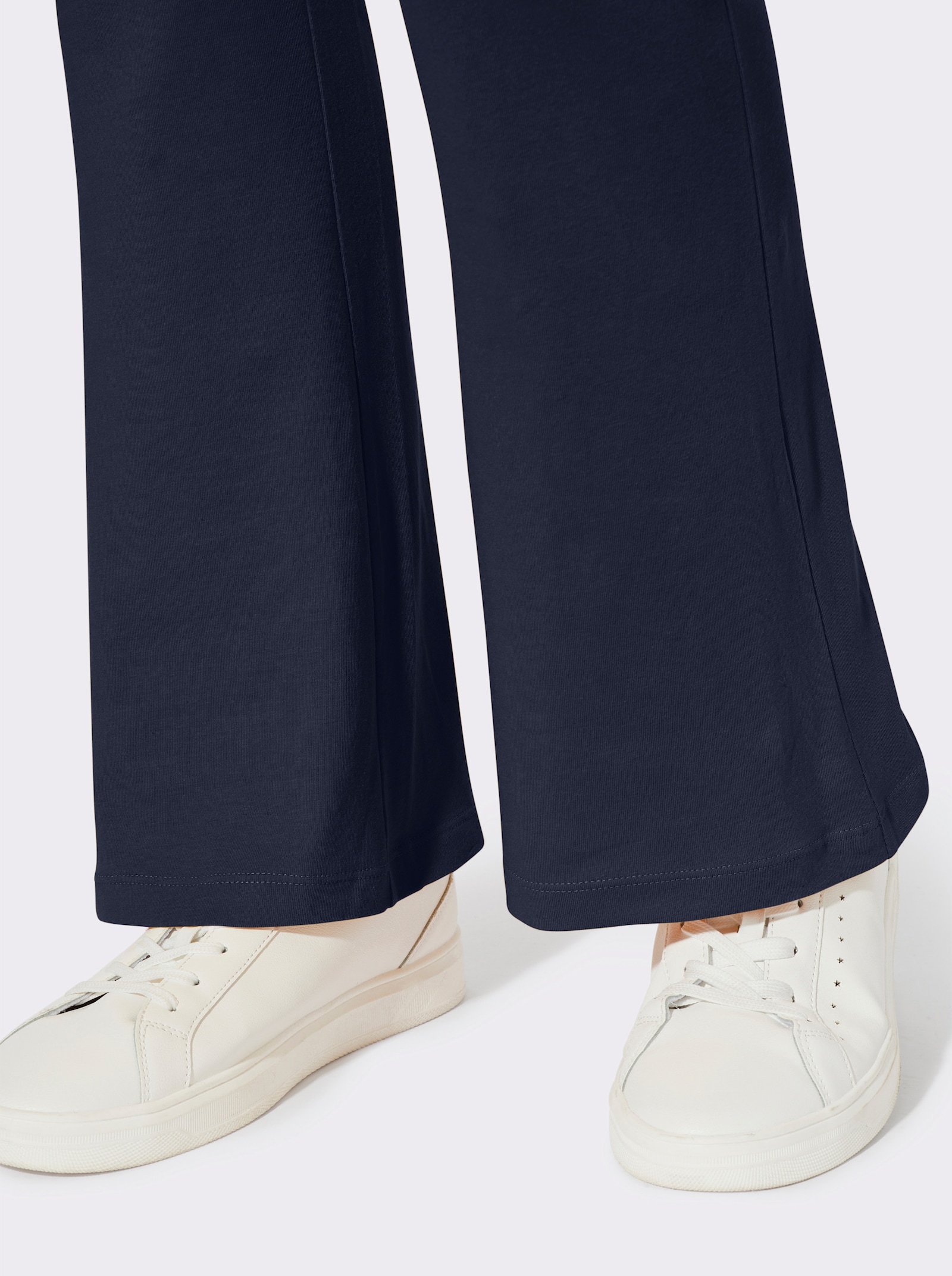 Športové nohavice, zvonový strih - námornícka modrá