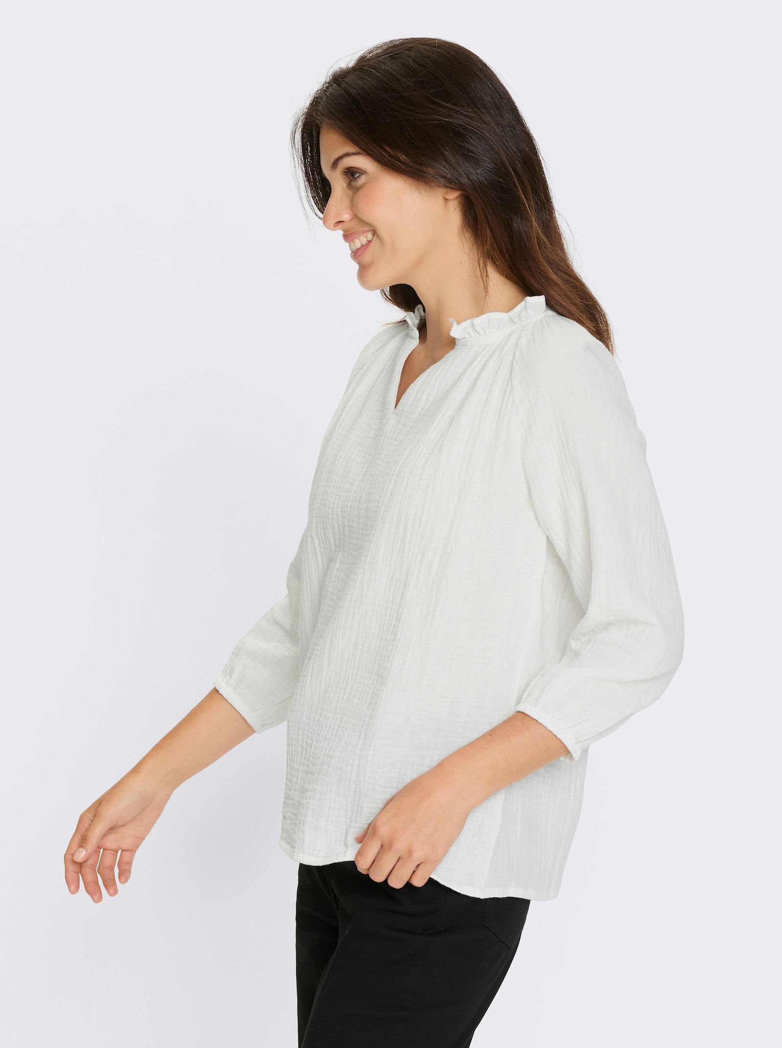 Schlupf-Bluse mit Rüschen am Ausschnitt - weiss