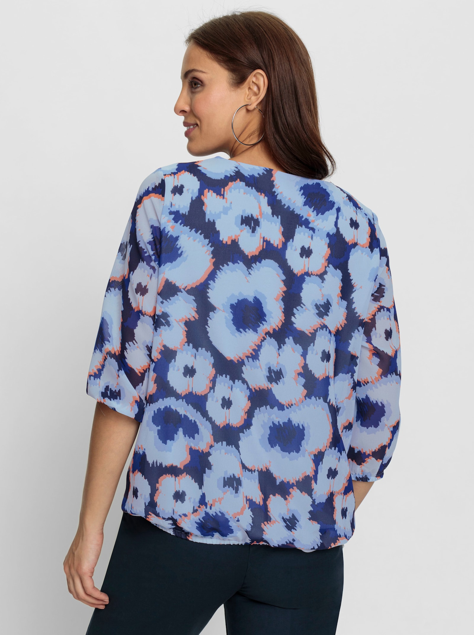 Georgettebluse im floralen Dessin - hellblau-royalblau-bedruckt