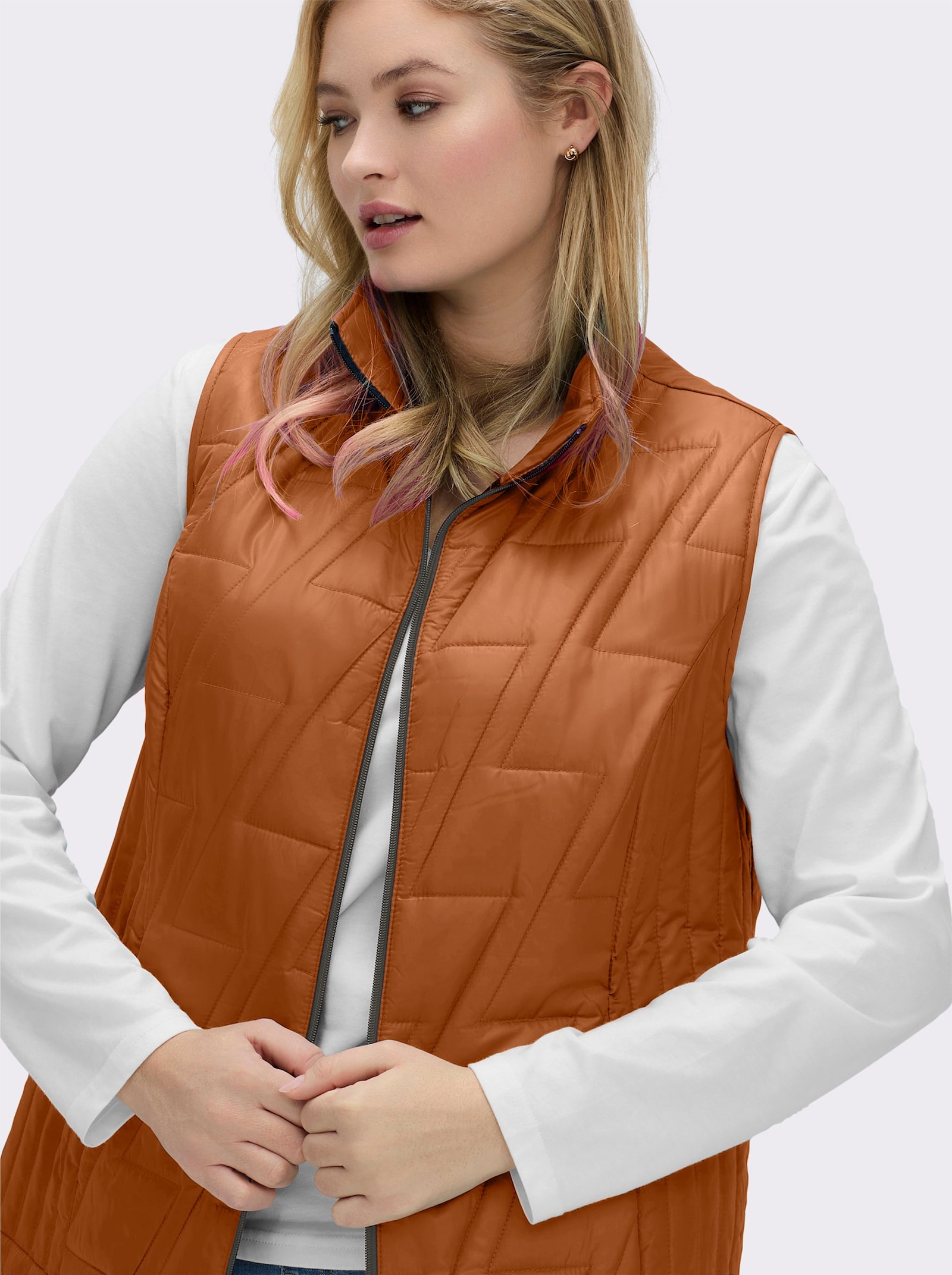 Steppweste mit kontrastfarbigem Futter - cognac