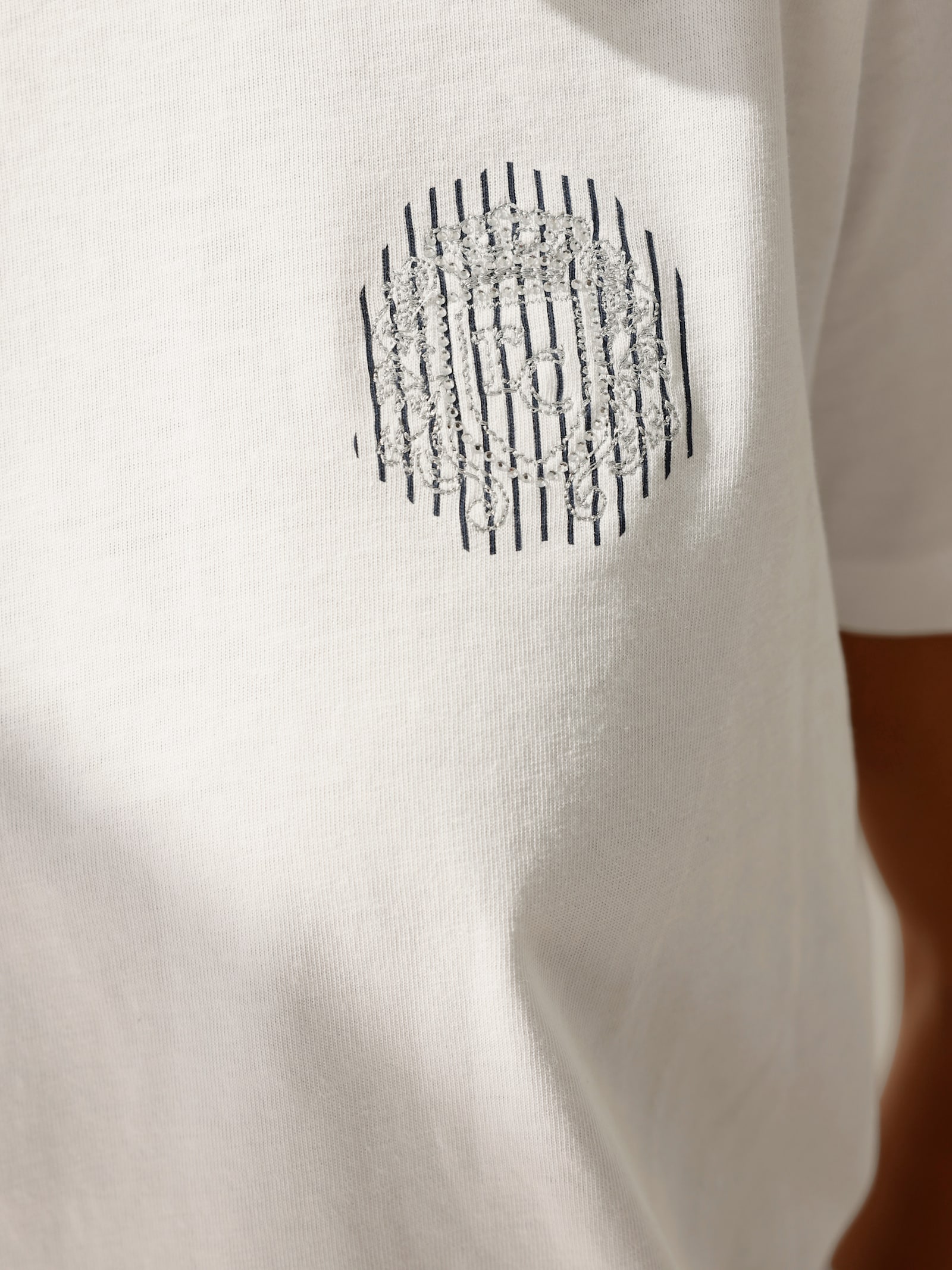heine Rundhalsshirt mit Emblem - ecru