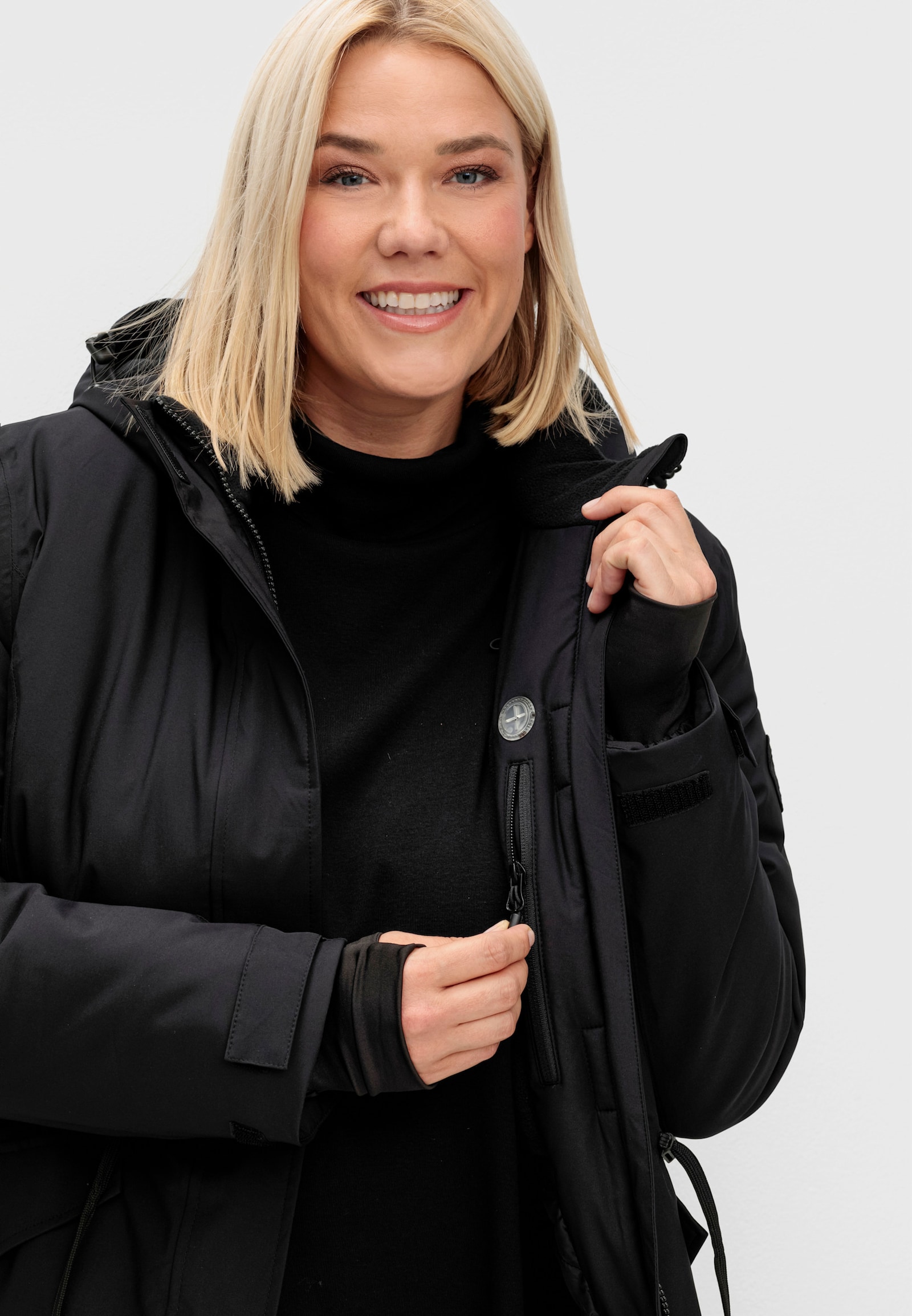 sheego Outdoorjacke mit abnehmbarer Kapuze - schwarz