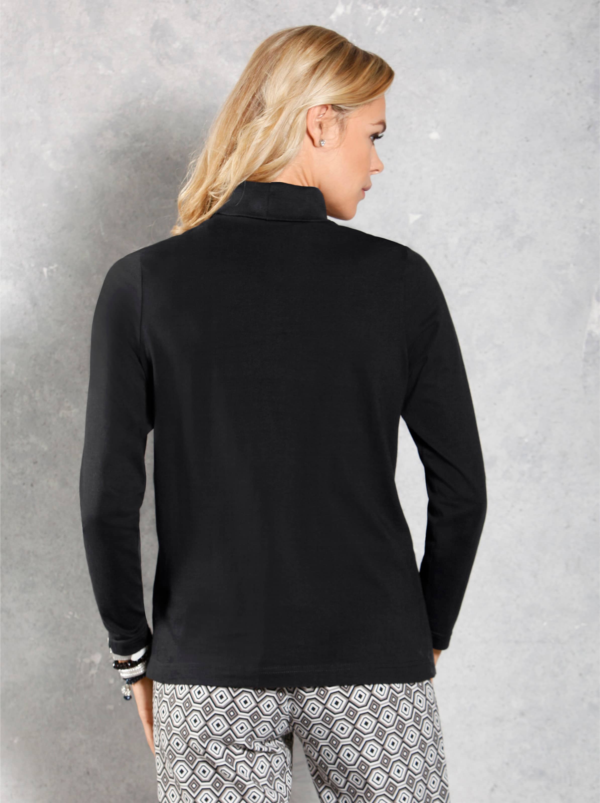 Shirt I günstig Kaufen-Rollkragenshirt in schwarz von heine. Rollkragenshirt in schwarz von heine <![CDATA[Shirtrolli – ein Basic, das in jede Garderobe gehört.]]>. 