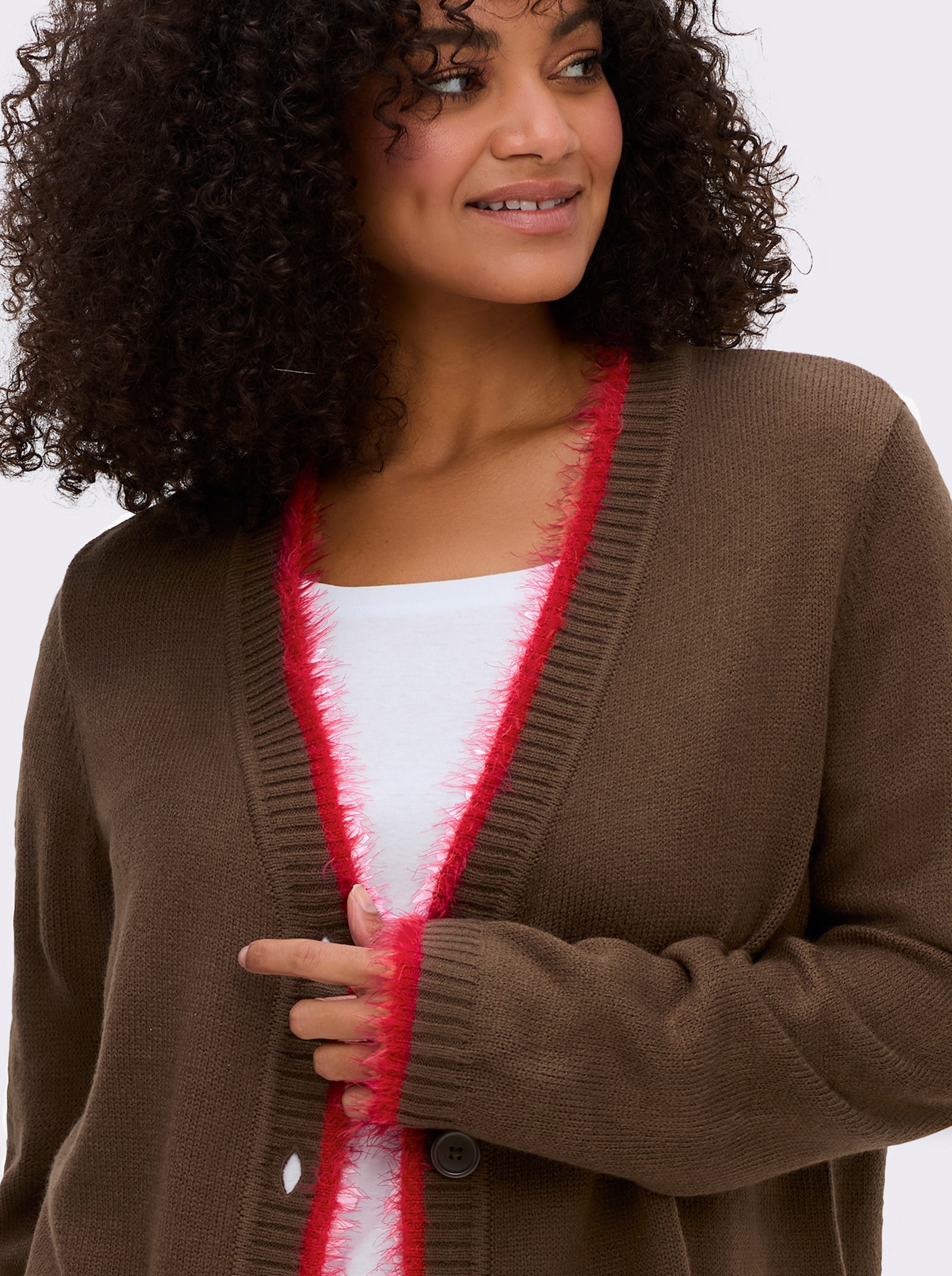 sheego Strickjacke mit Flauschgarn-Kanten - schoko-kirsche