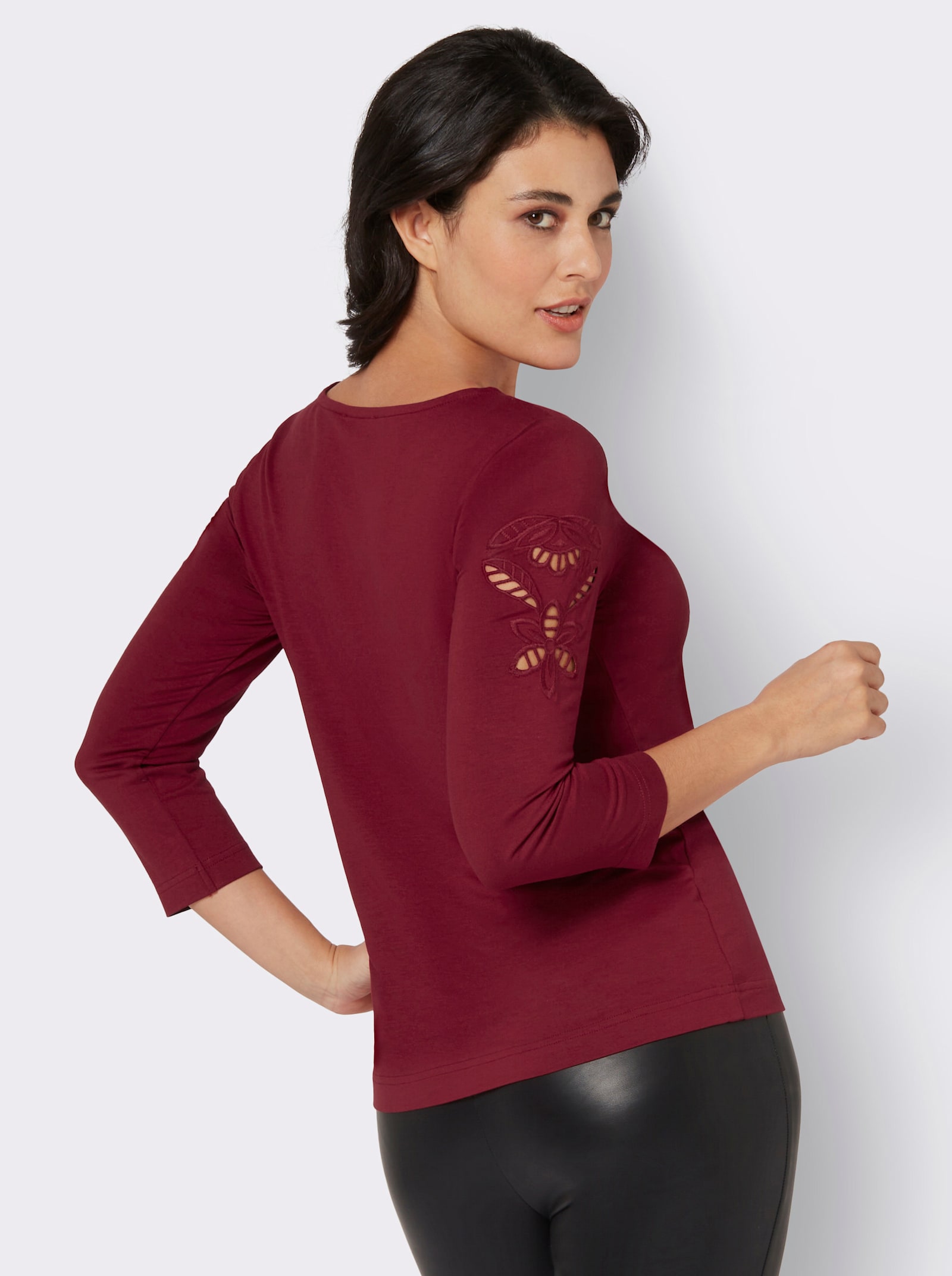 Rundhalsshirt in Viskose-Qualität - dunkelrot