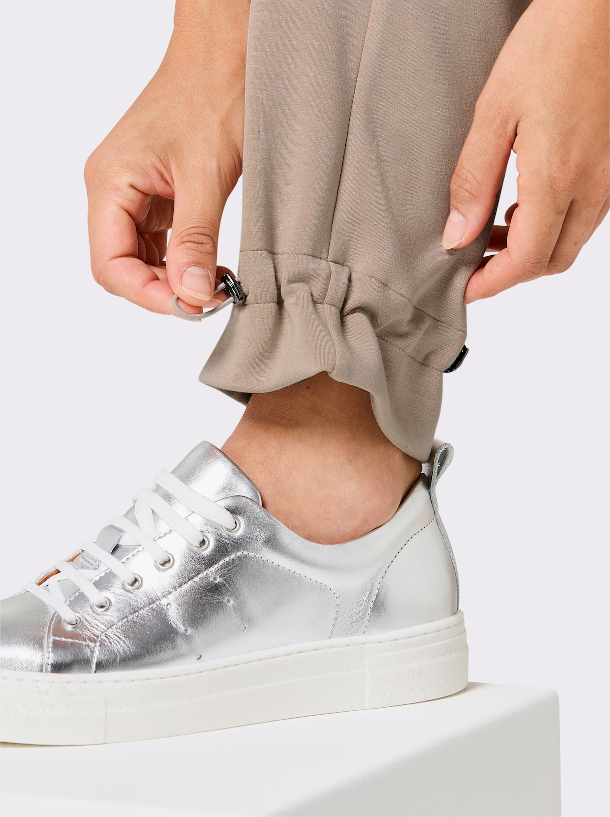 CREATION L PREMIUM Jogg Pants - beige
