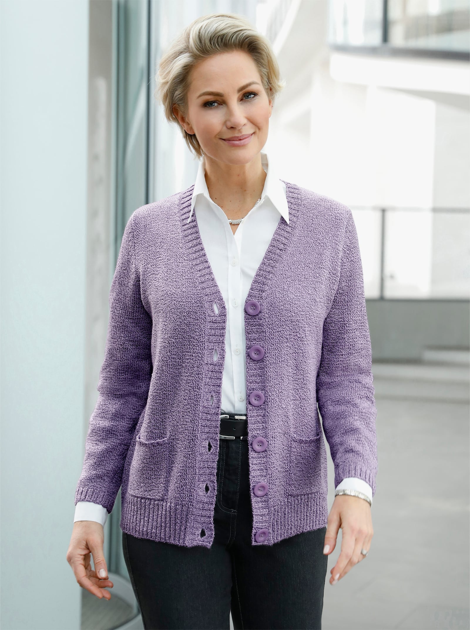 Strickjacke in Bouclé-Qualität - flieder-meliert