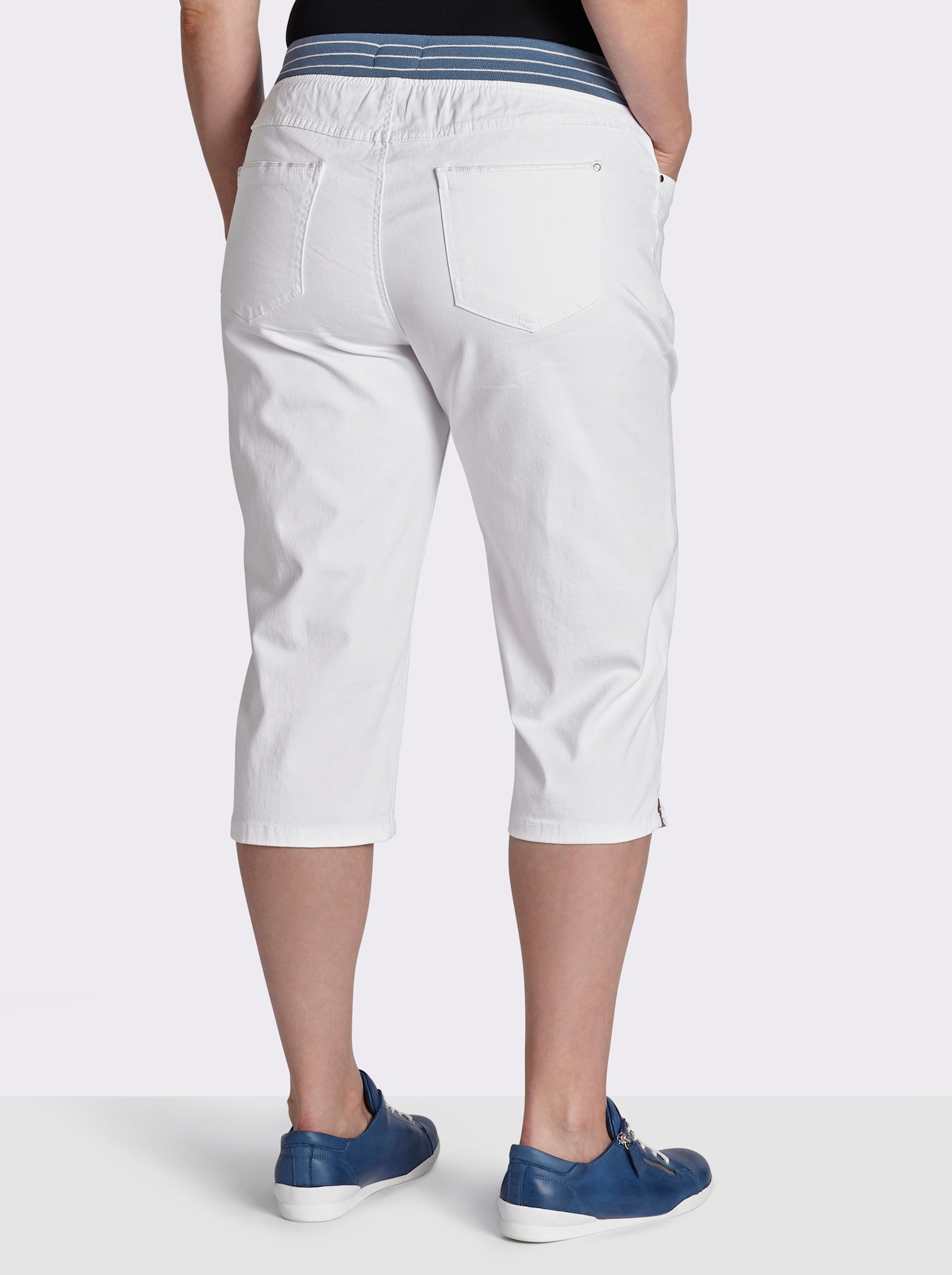 Caprijeans mit Rundum-Dehnbund - weiß