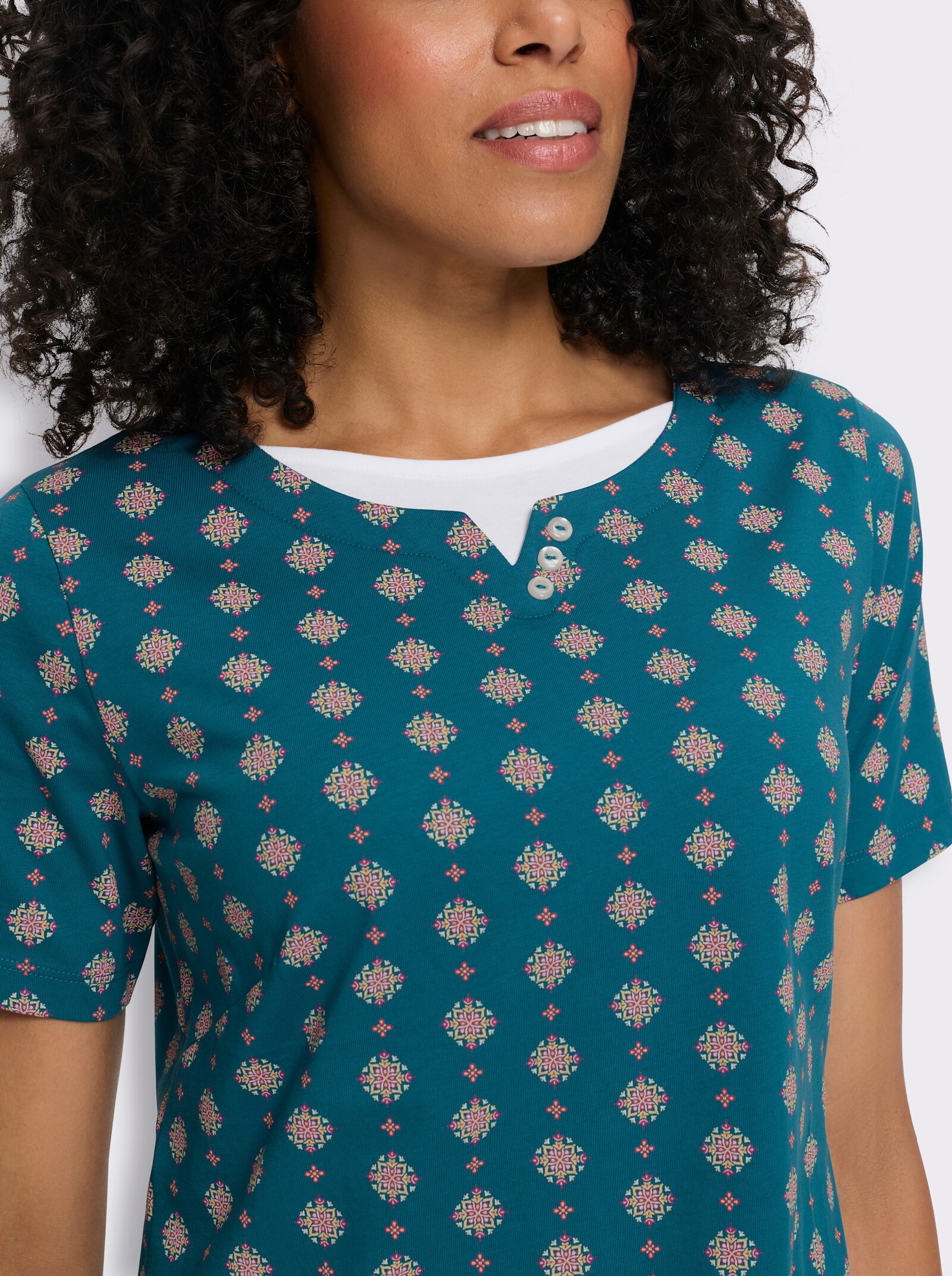 Jerseykleid mit einfarbigem Einsatz am Ausschnitt - aquapetrol-magenta-bedruckt