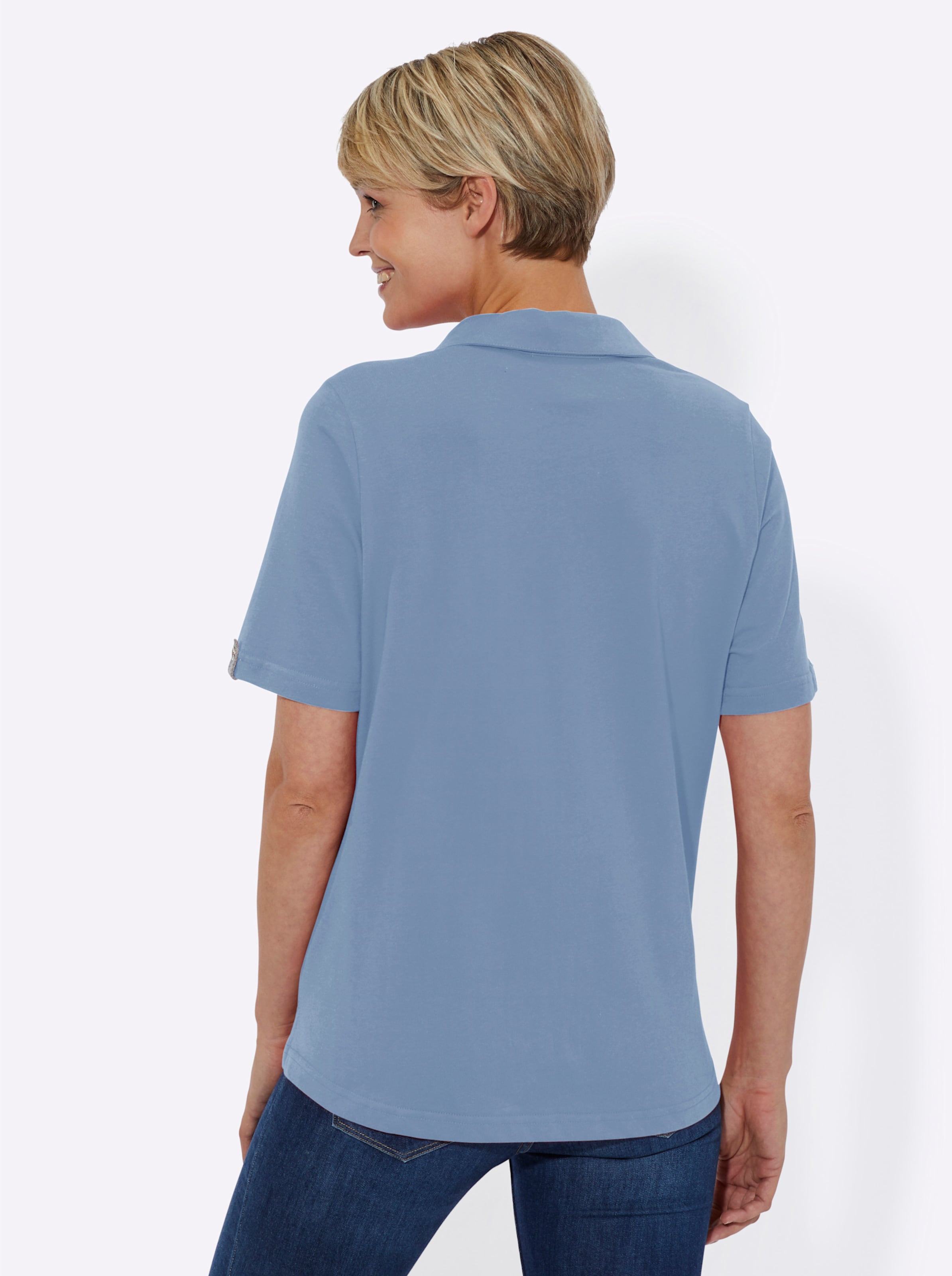 Mate X günstig Kaufen-Poloshirt in bleu von heine. Poloshirt in bleu von heine <![CDATA[Sportives Poloshirt im wunderbar weichen Materialmix. Zierriegel und Knopf an den Ärmeln. Schmückende Kontrast-Details. Die Seitenschlitze geben viel Bewegungsfreiheit. Leicht abgerundete