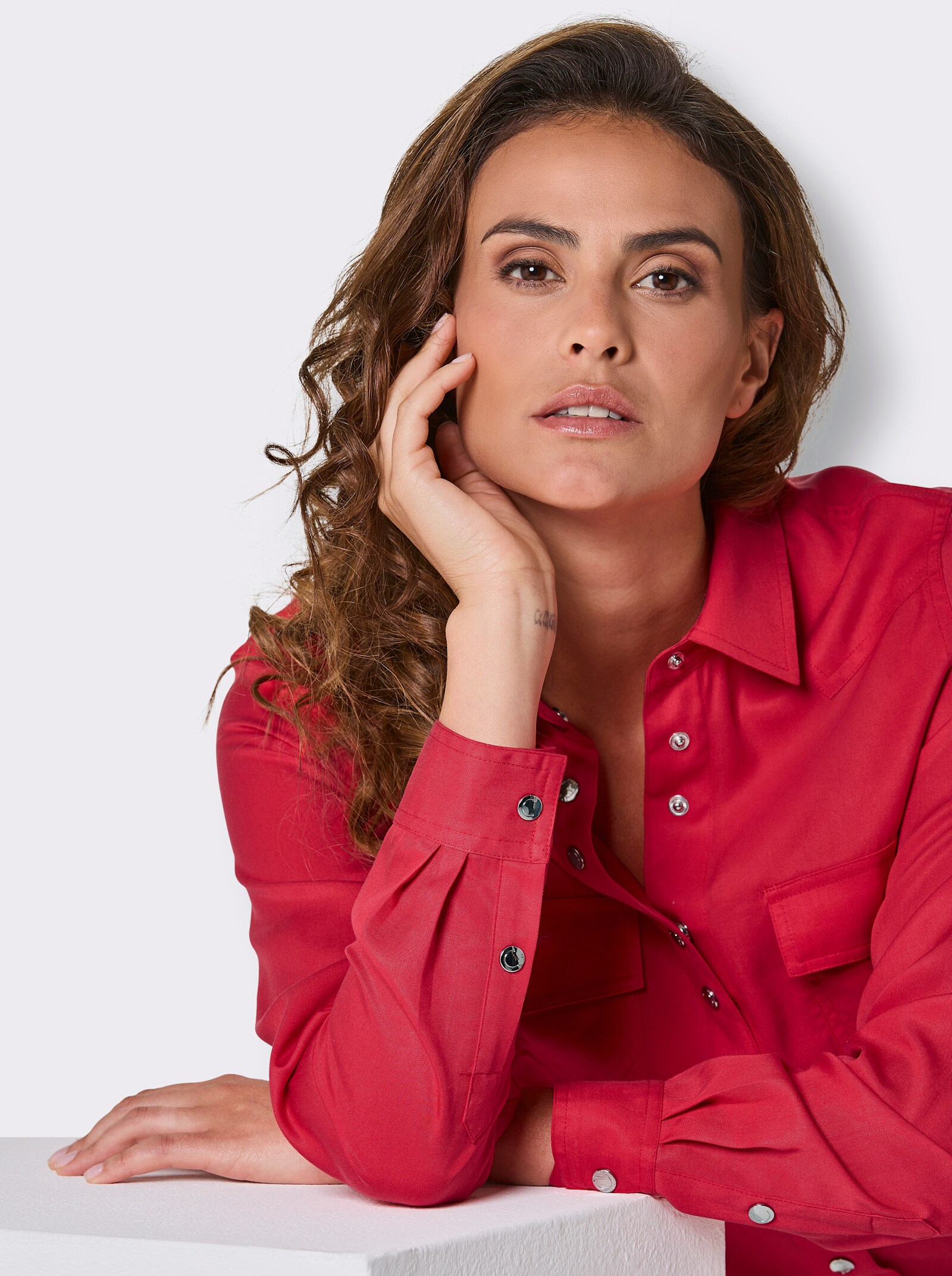 CREATION L PREMIUM Longbluse mit Druckknöpfen - erdbeere
