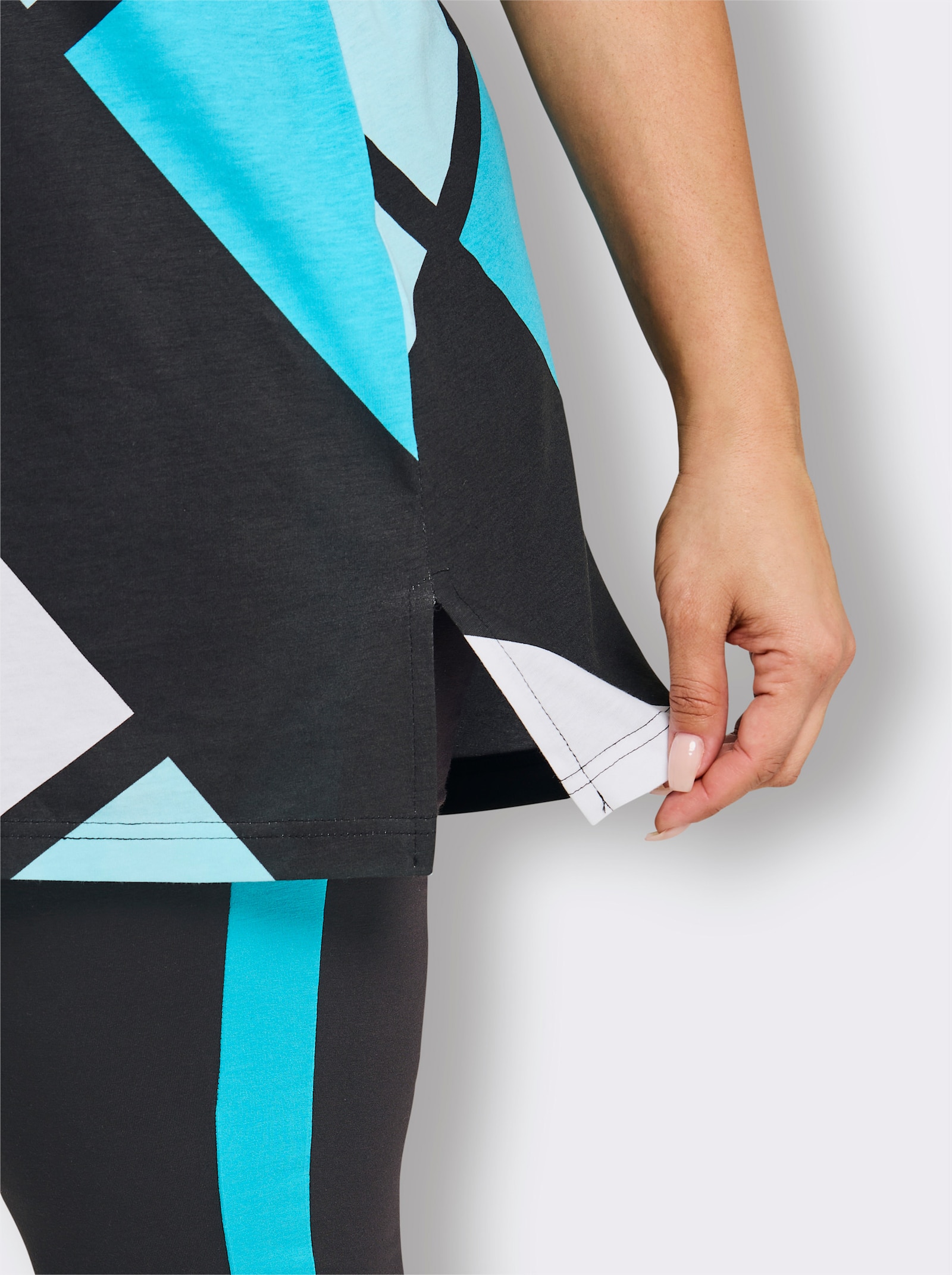 wäschepur Caprianzug mit Grafik-Dessin - schwarz-türkis-bedruckt