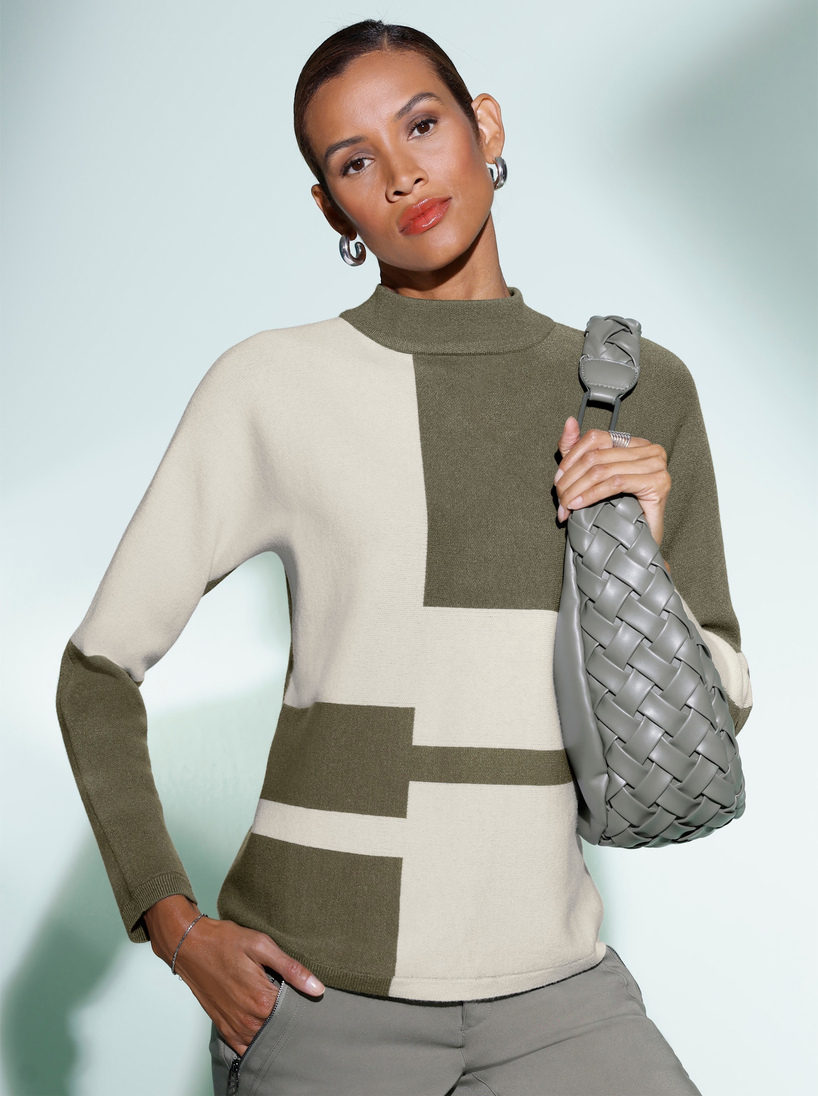 Pull jacquard, dos uni - kaki-écru à motifs