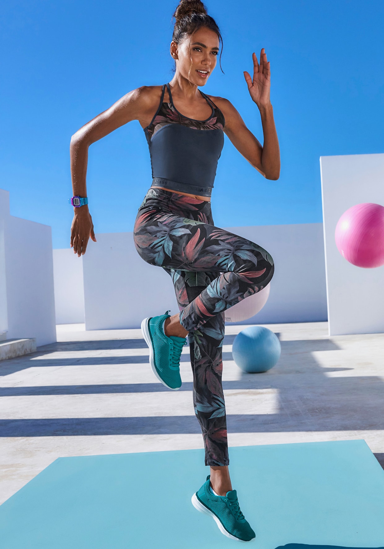 LASCANA ACTIVE Korte top - donkerblauw