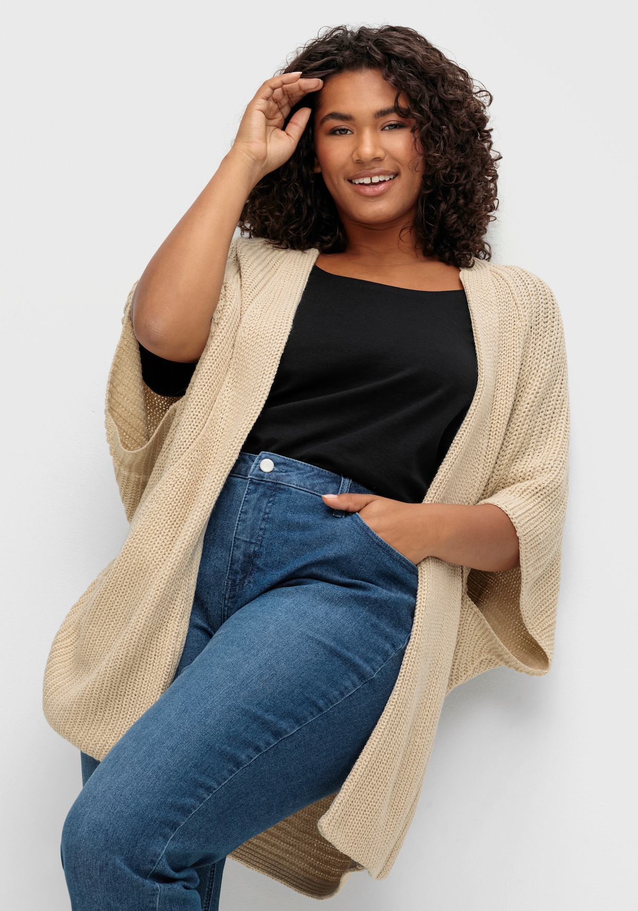 Strickjacke in Oversize-Form - sand