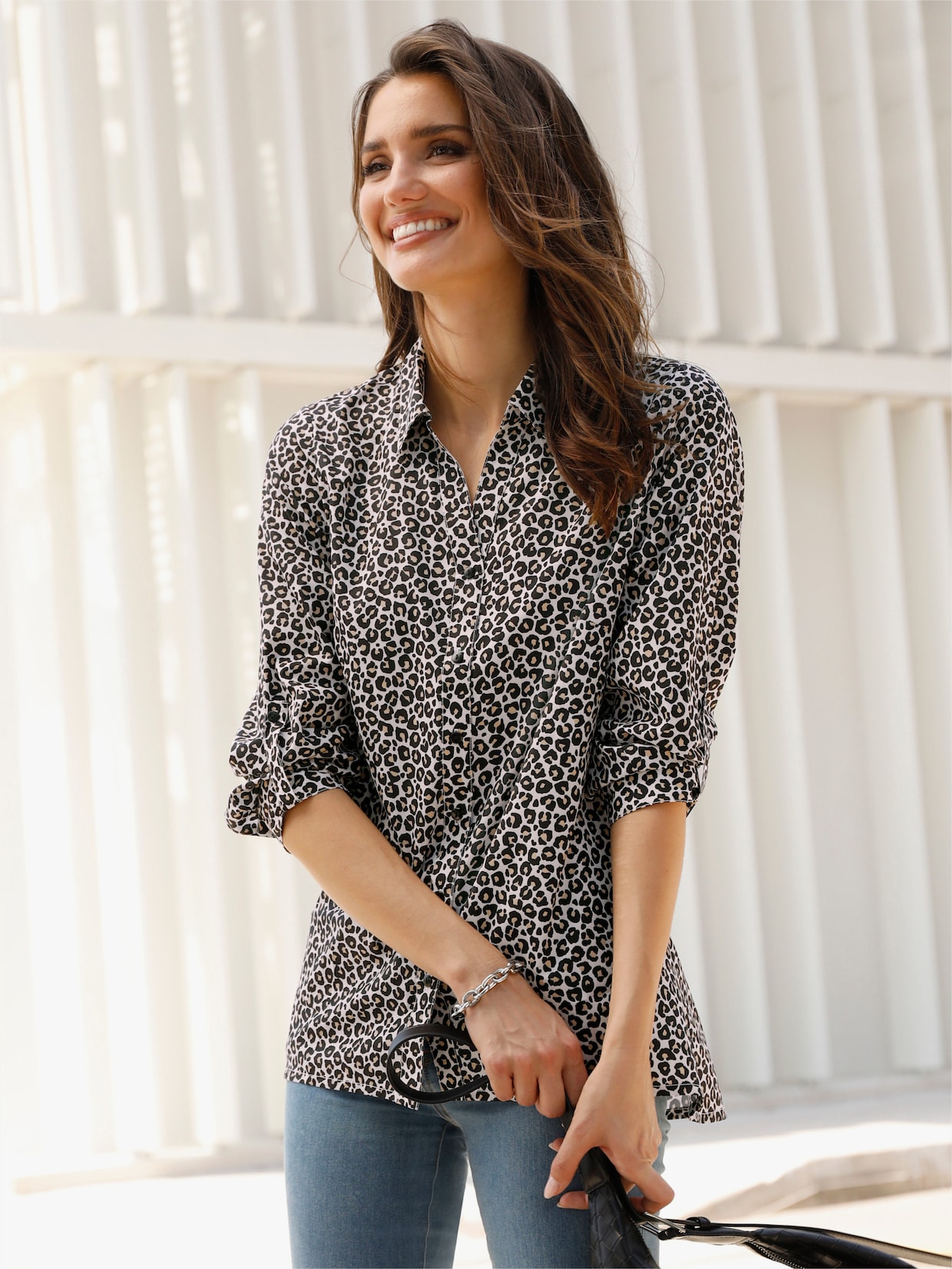 Longbluse - sand-schwarz-bedruckt