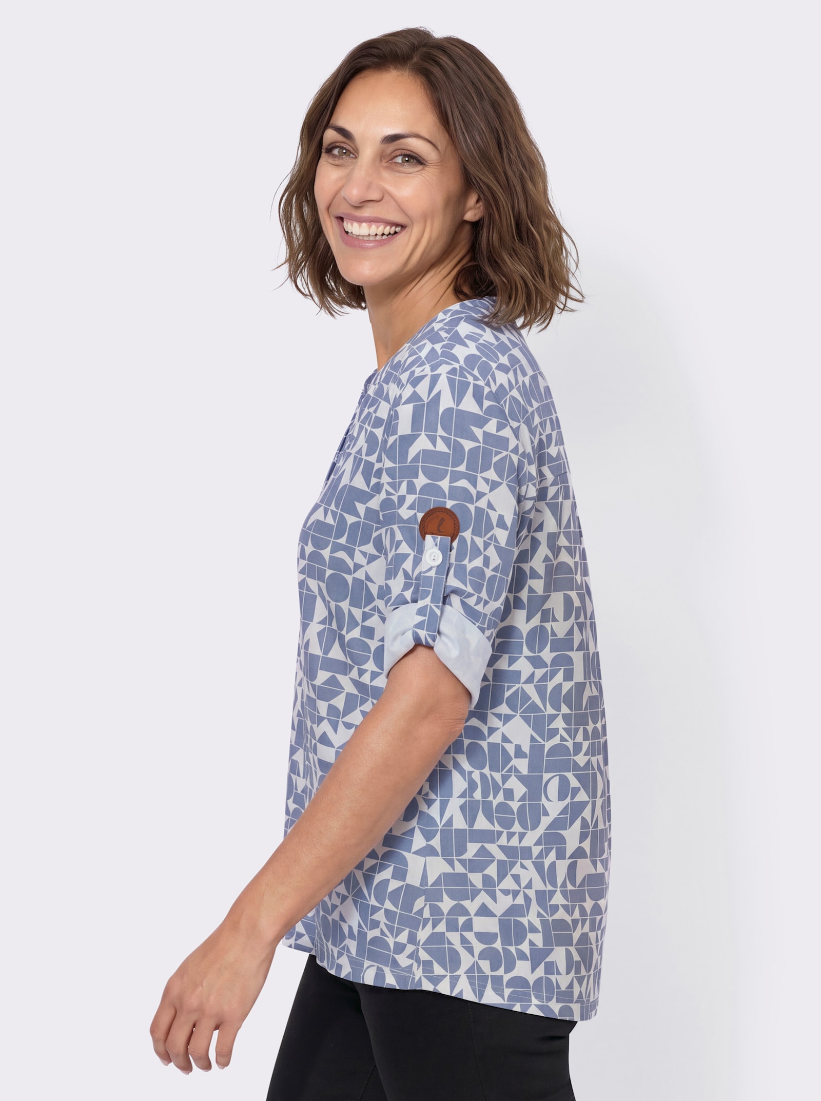 Blusenshirt mit kurzer Knopfleiste - taubenblau-ecru-bedruckt