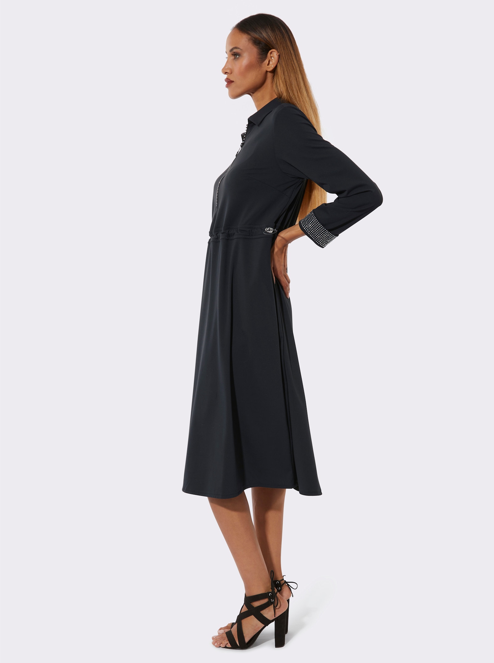 Polokleid mit Weitenregulierung auf Taillenhöhe - schwarz
