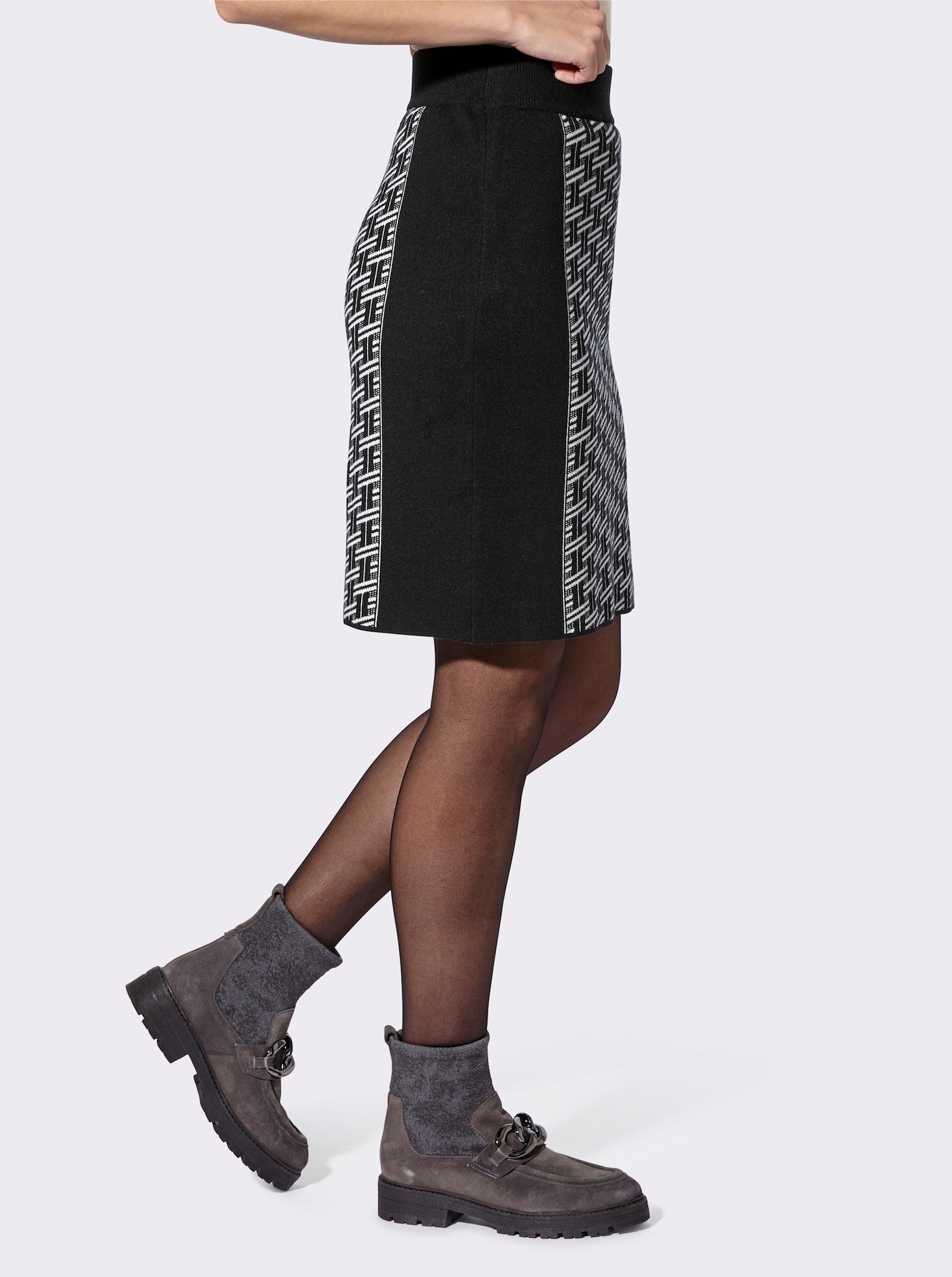 heine Strickrock mit geripptem Dehnbund - schwarz-ecru-gemustert