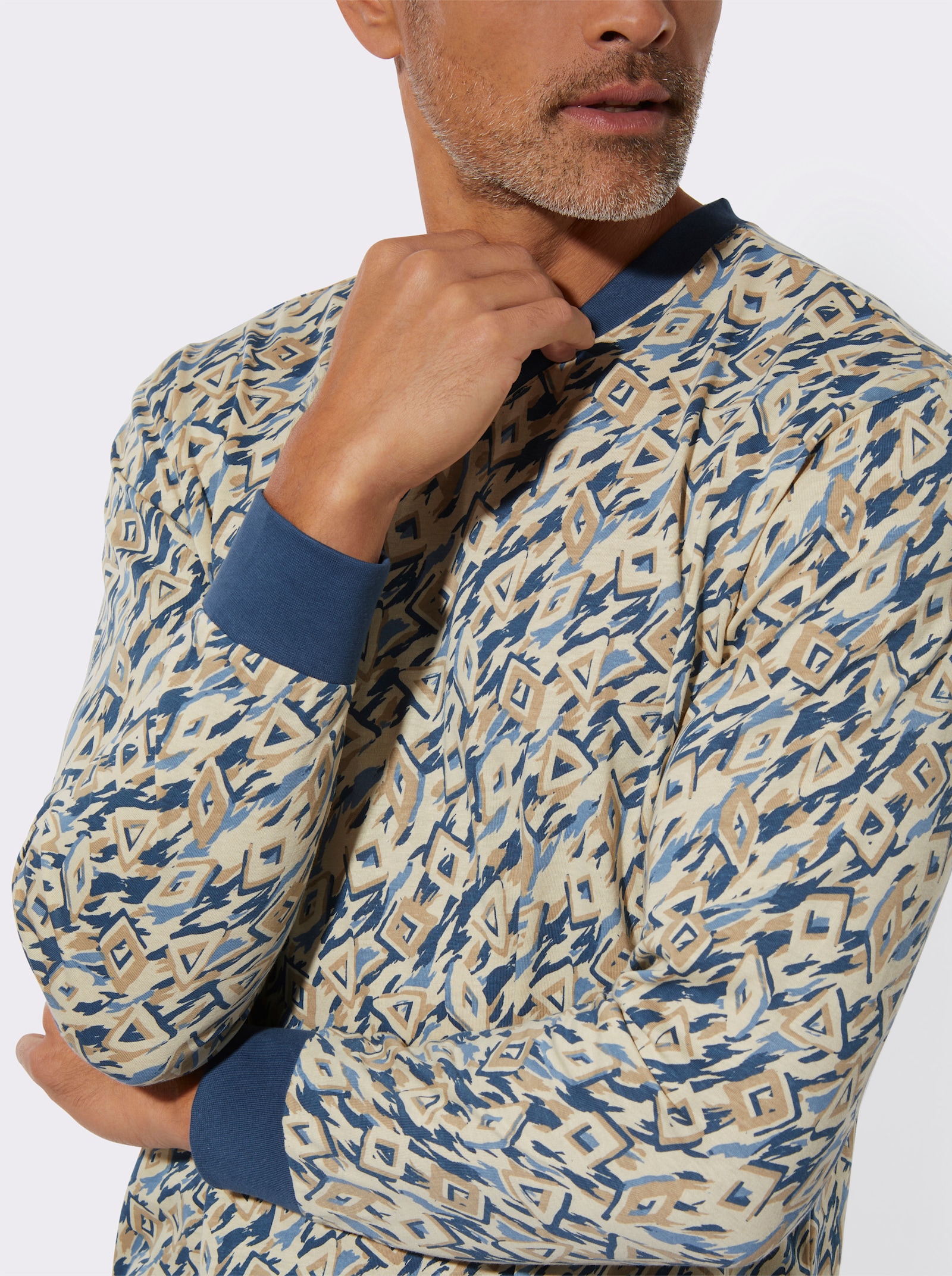 Pyjama met elastische ribboordjes - zand/jeansblauw bedrukt