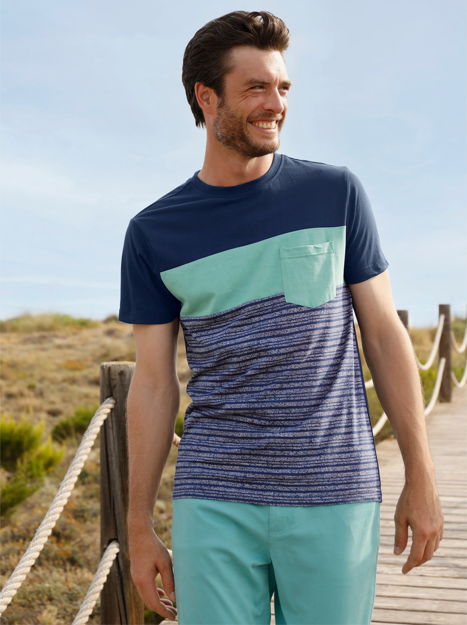 Catamaran Kurzarmshirt mit geripptem Ausschnitt - dunkelblau-salbei-gestreift