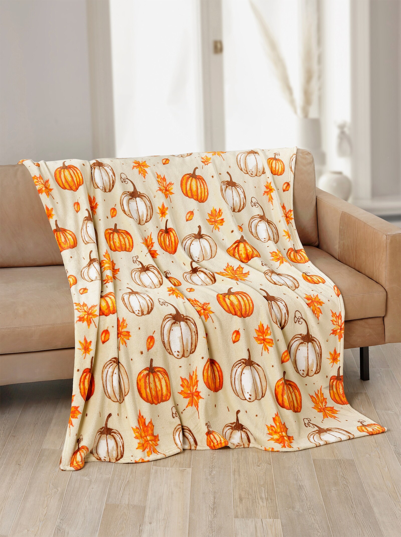 Decke mit Kissen in orange