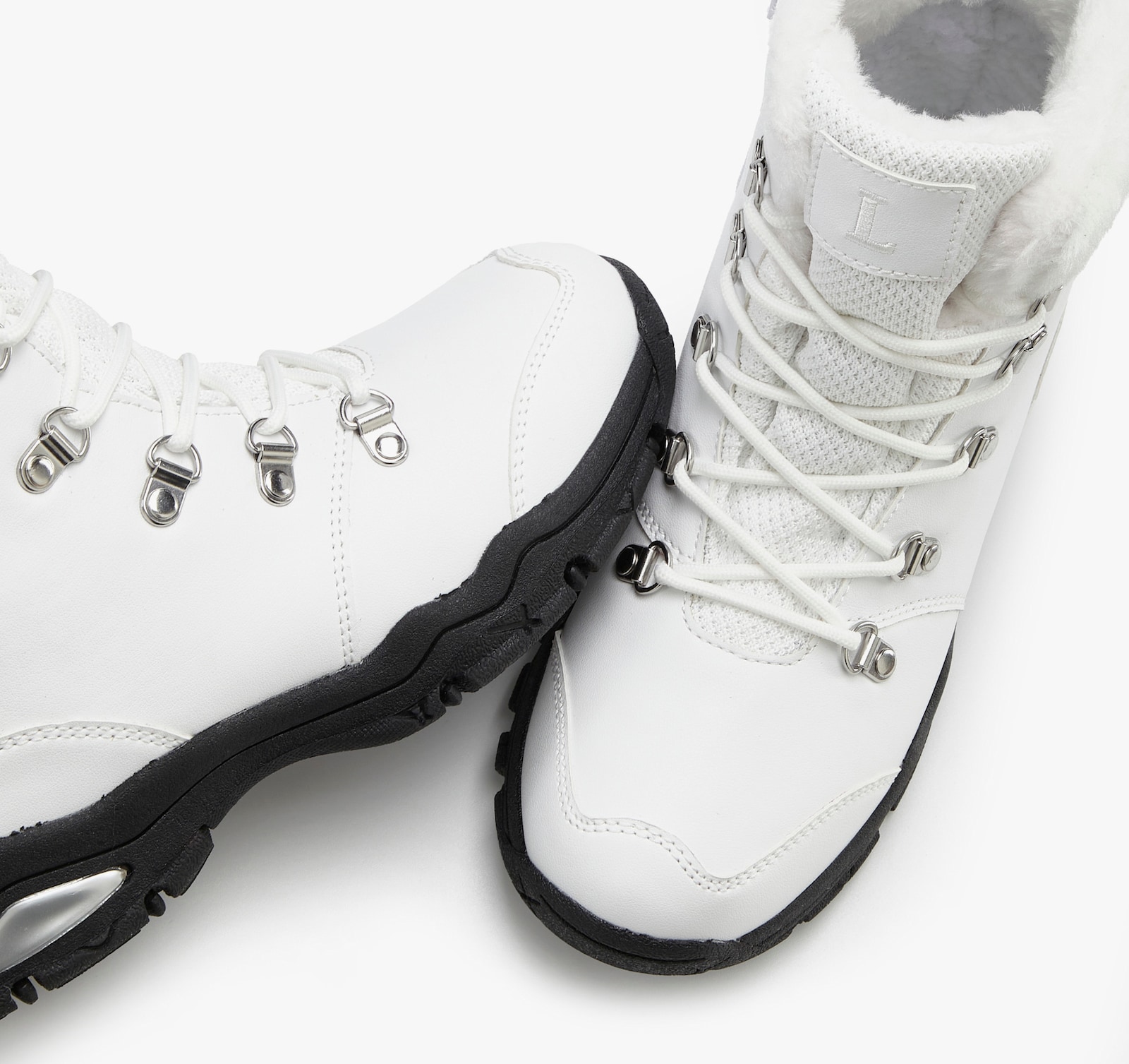 LASCANA Winterstiefelette - weiß