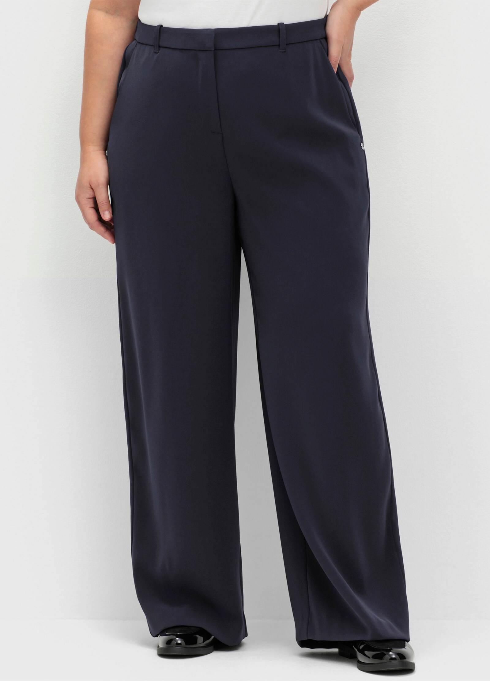 sheego Hose in weiter Beinform - tiefblau