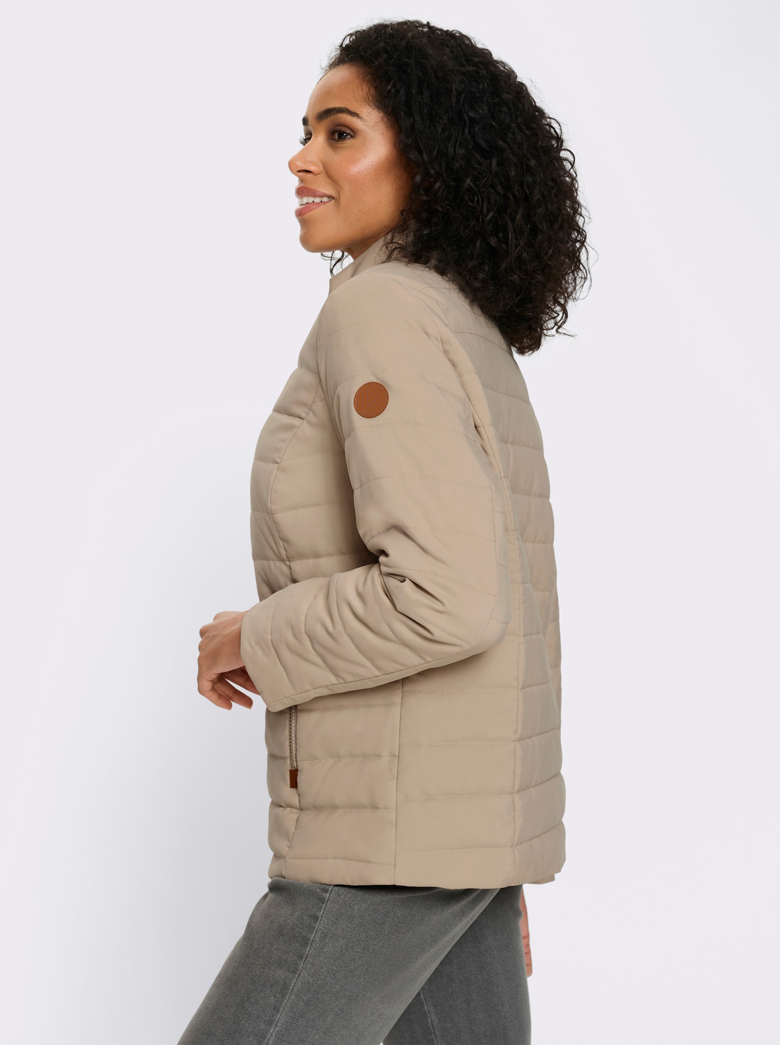 Steppjacke mit Reißverschluss-Taschen - beige
