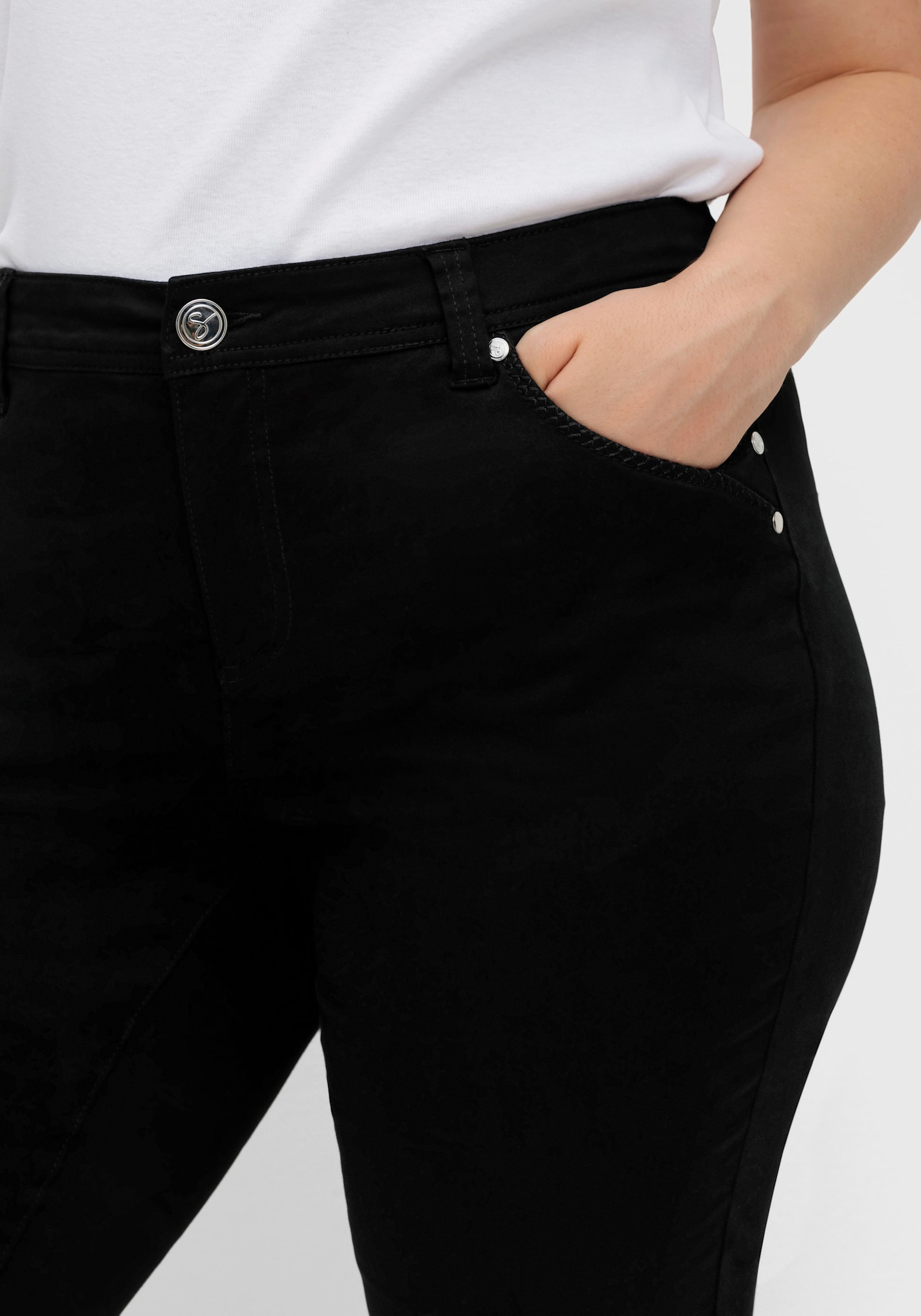 sheego Hose mit schmalem Bein und bequemer Taille - schwarz