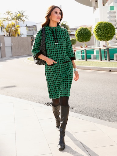 Jerseykleid mit Kontrast-Akzenten - grasgrün-schwarz-gemustert