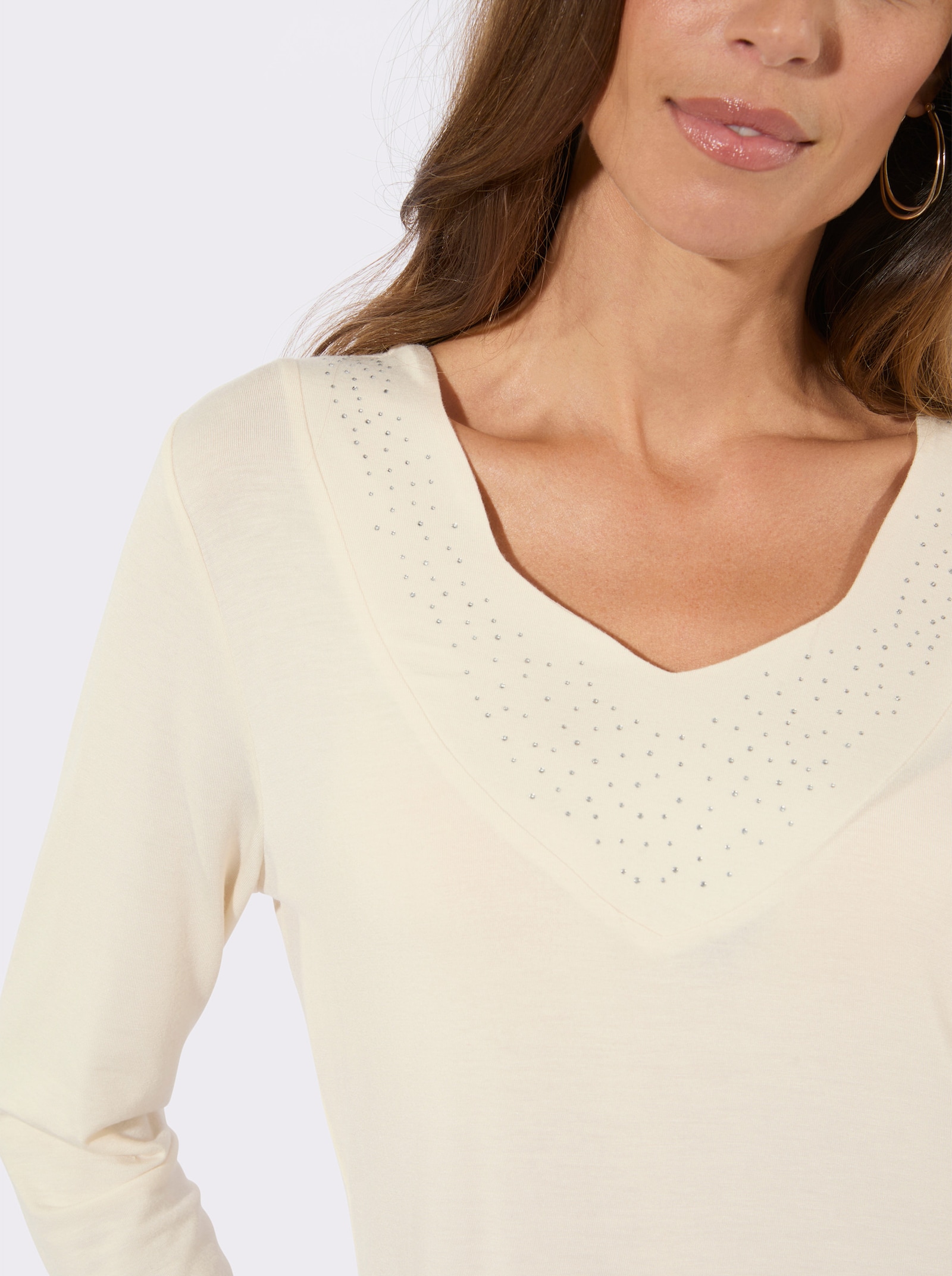 2-in-1-Langarmshirt mit Ziersteinchen am Ausschnitt - champagner