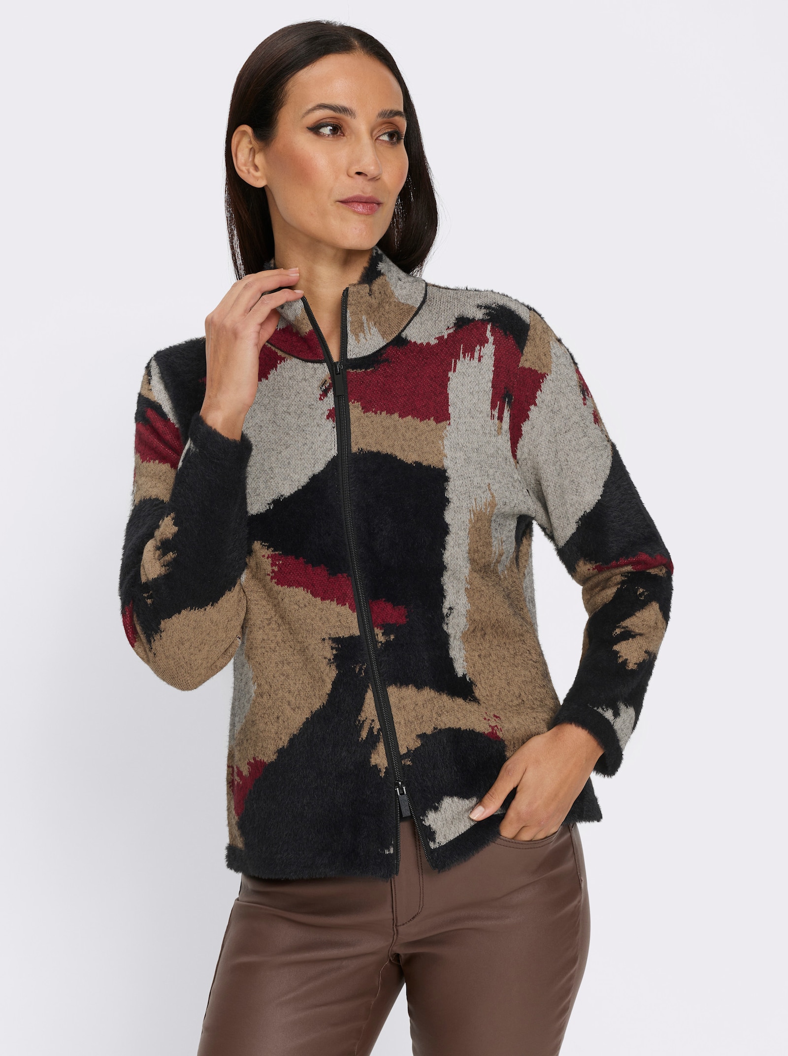 heine Jacquardstrickjacke mit 2-Wege-Zipper - schwarz-kirsche-gemustert