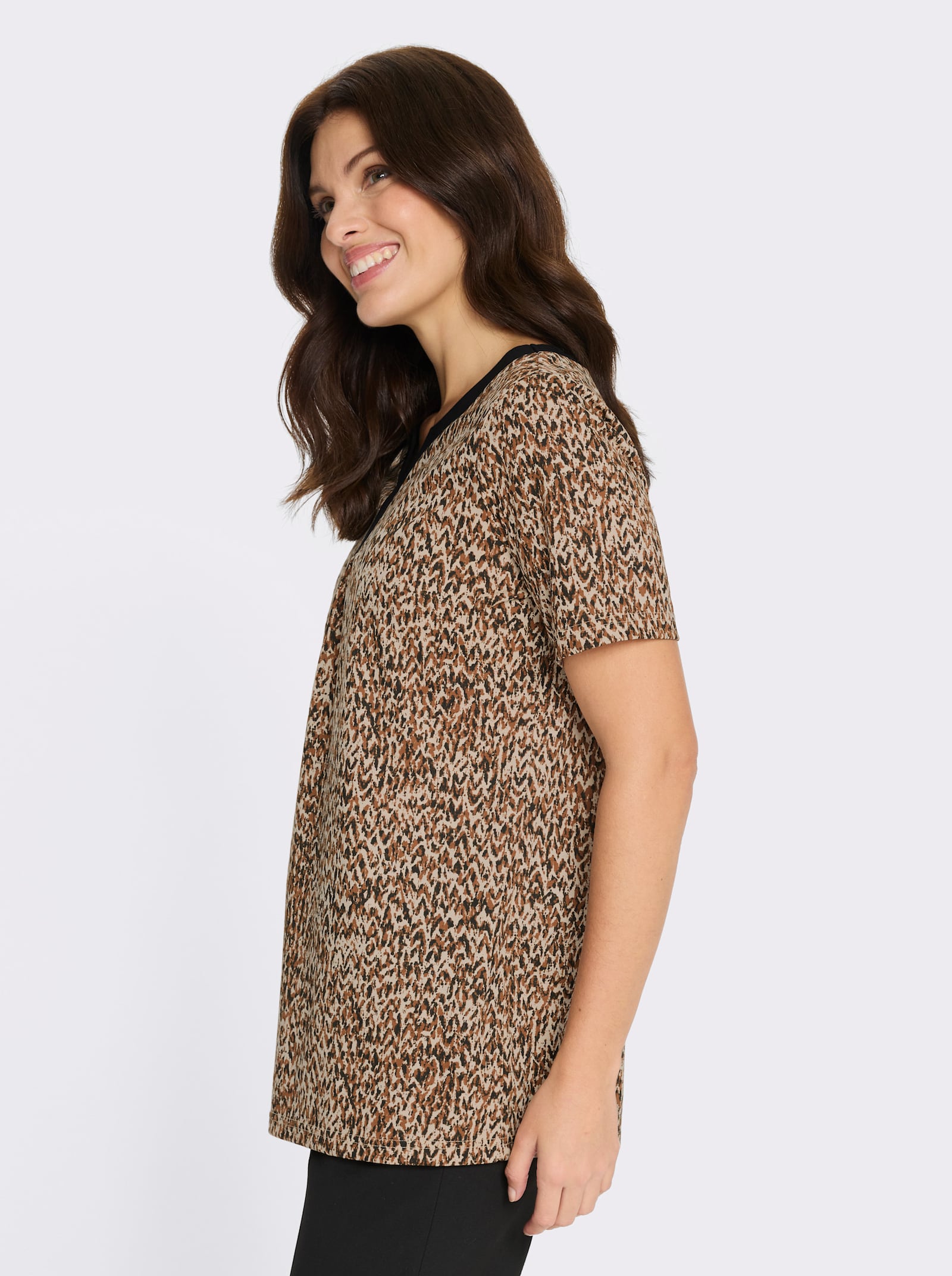 Longshirt in ausgestellter A-Linie - cognac-schwarz-bedruckt