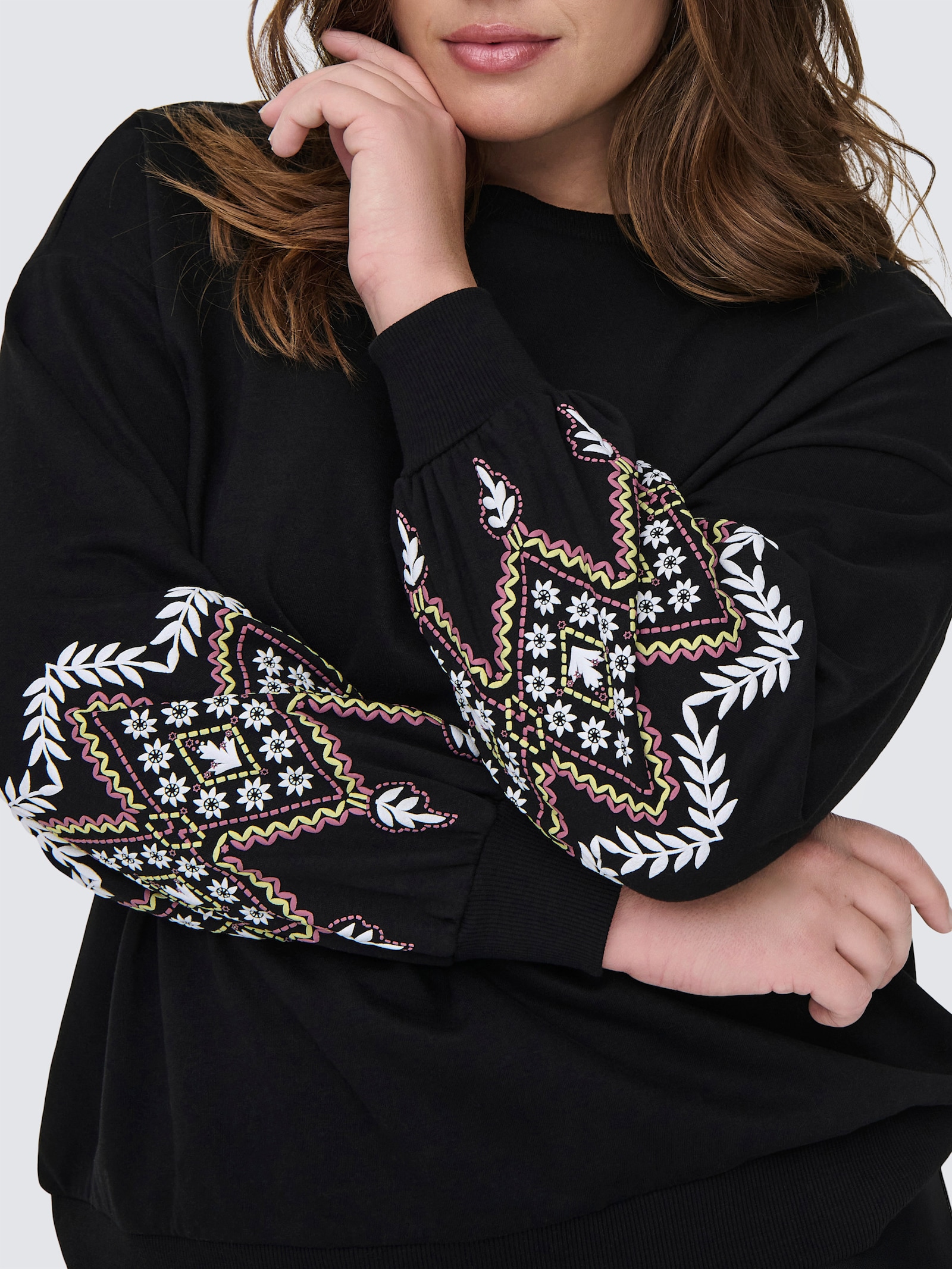 ONLY CARMAKOMA Sweatshirt - black print:ethnic